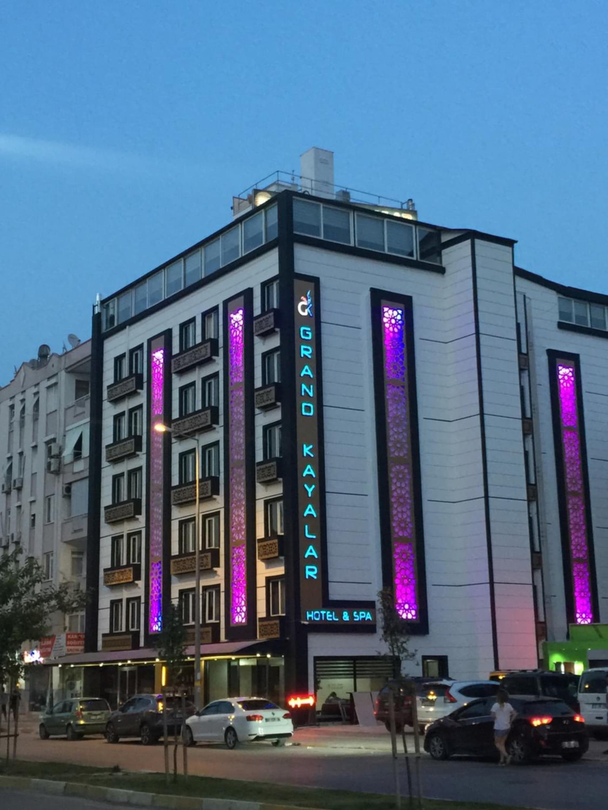 Grand Kayalar Hotel - Image 1