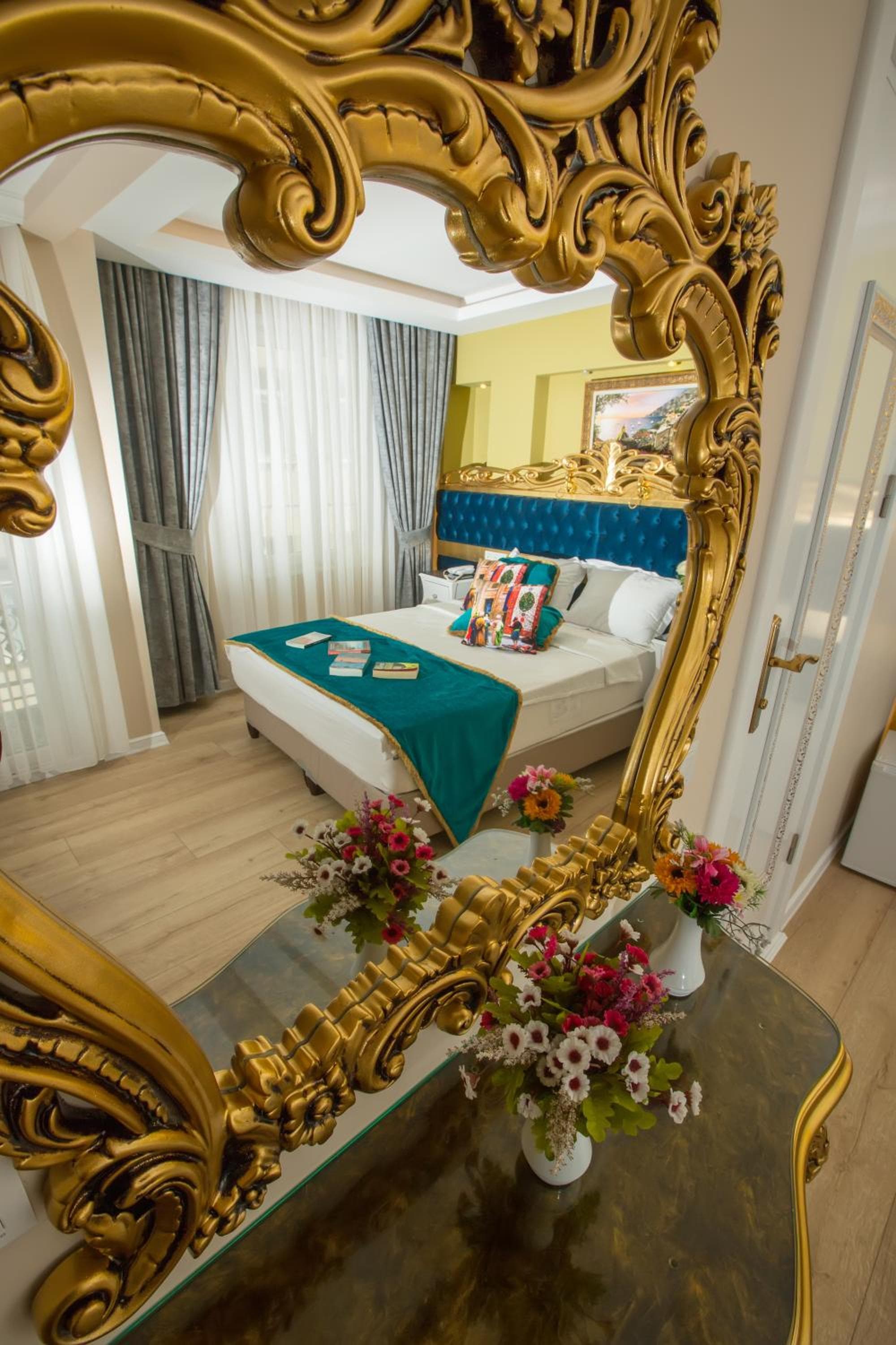 Atlantis Royal Otel - Image 2