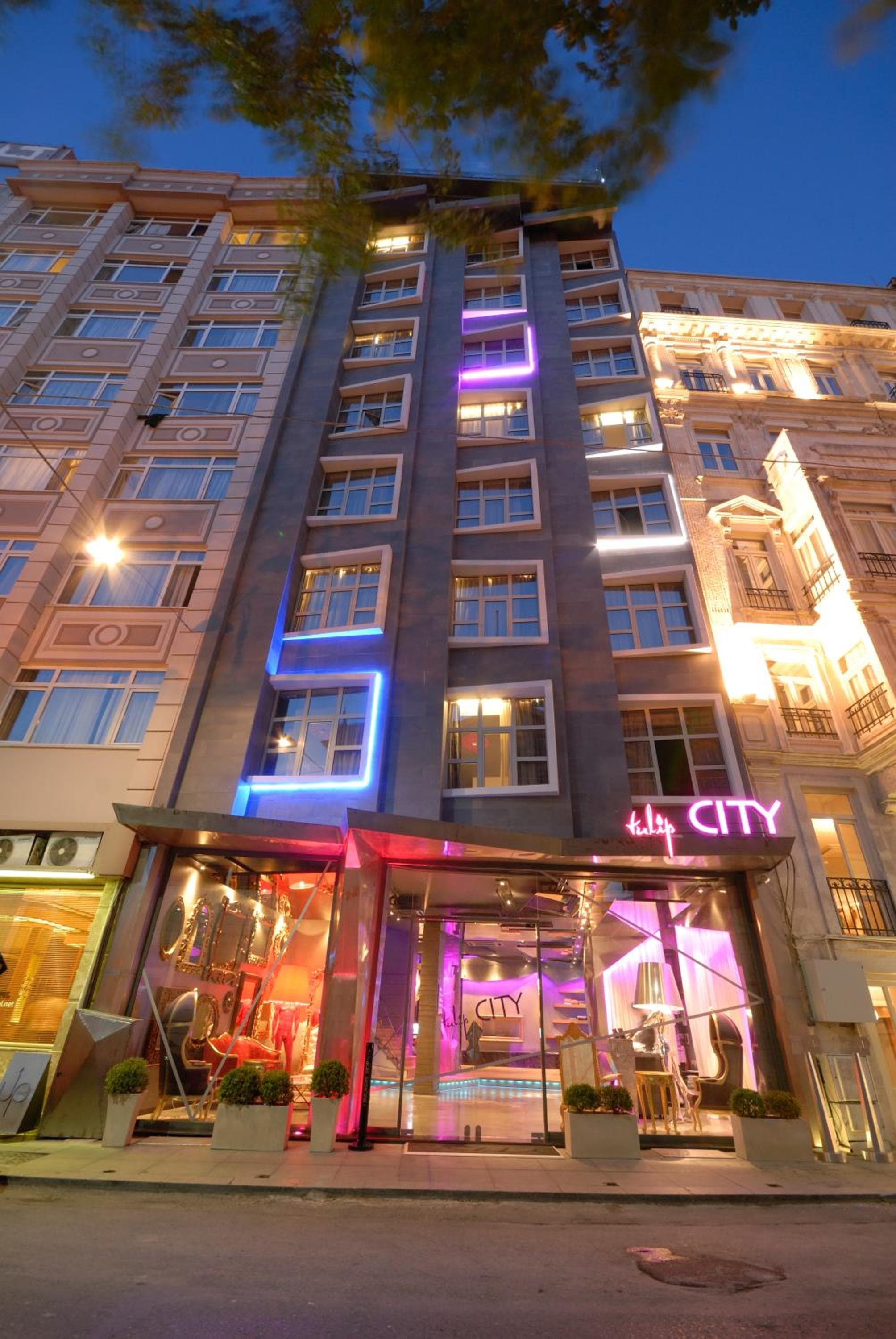 Tulip City Hotel - Image 2