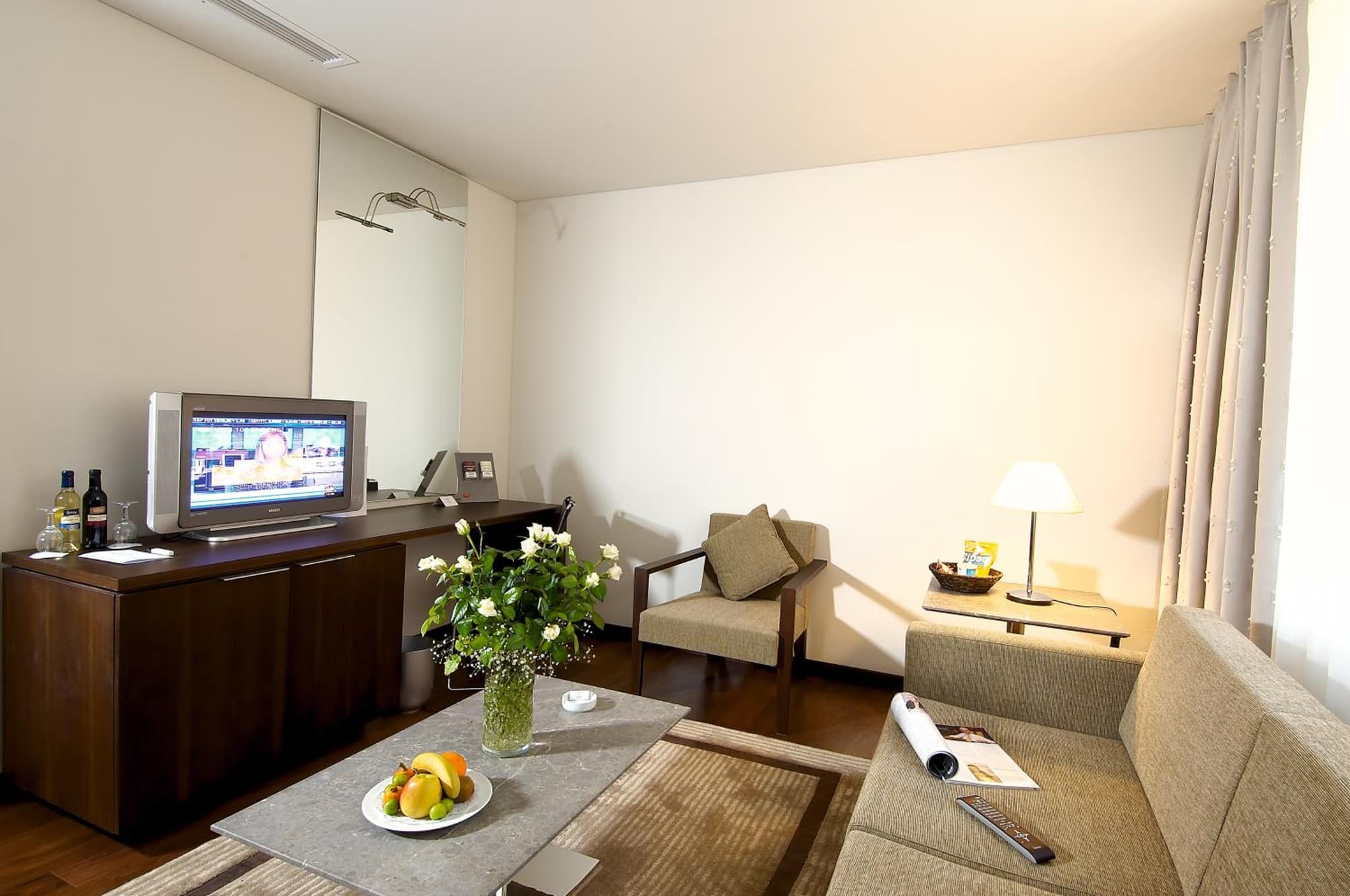 Ontur Izmir Otel - Image 1