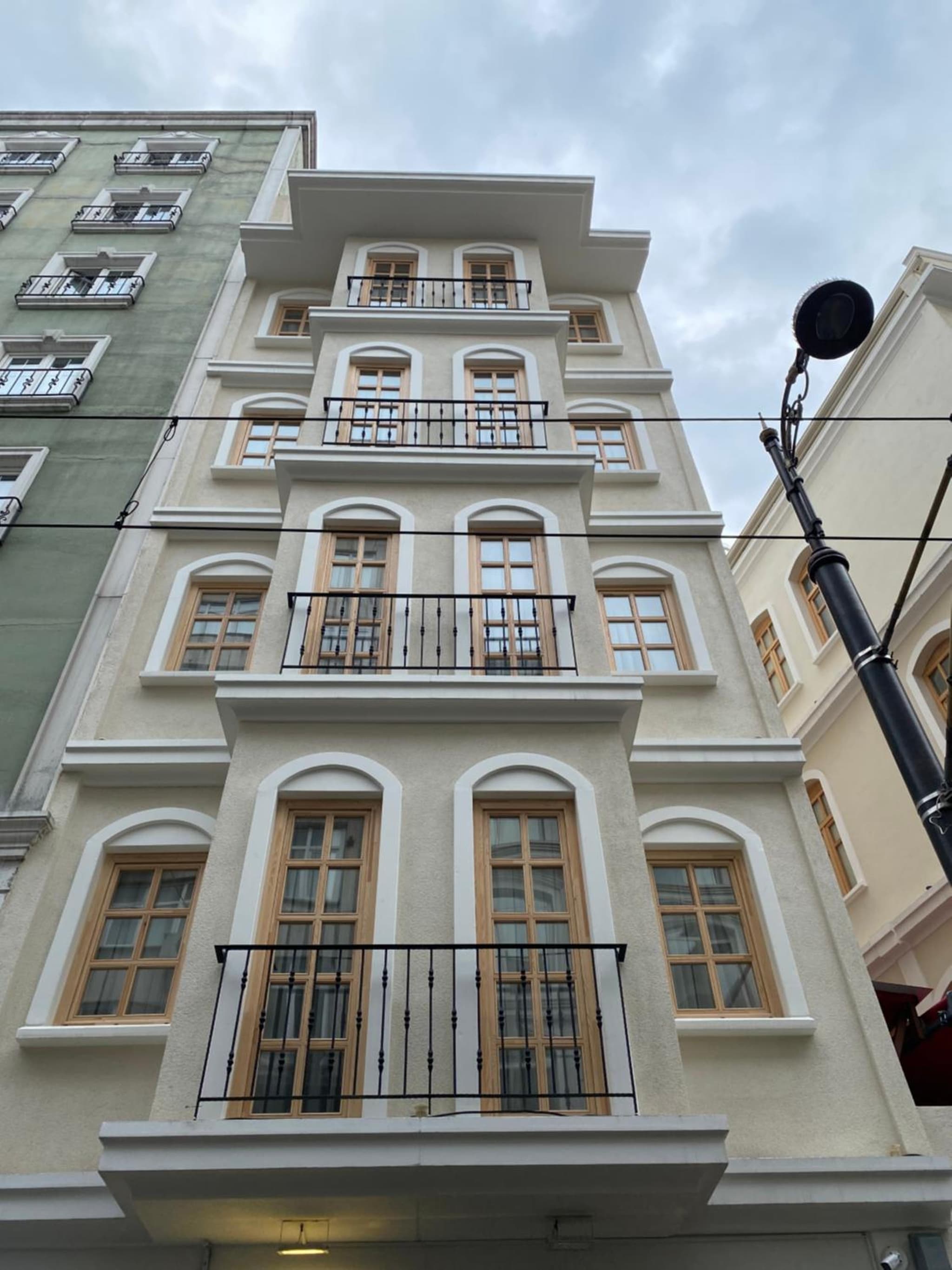 Asilzade Otel Sirkeci - Image 1