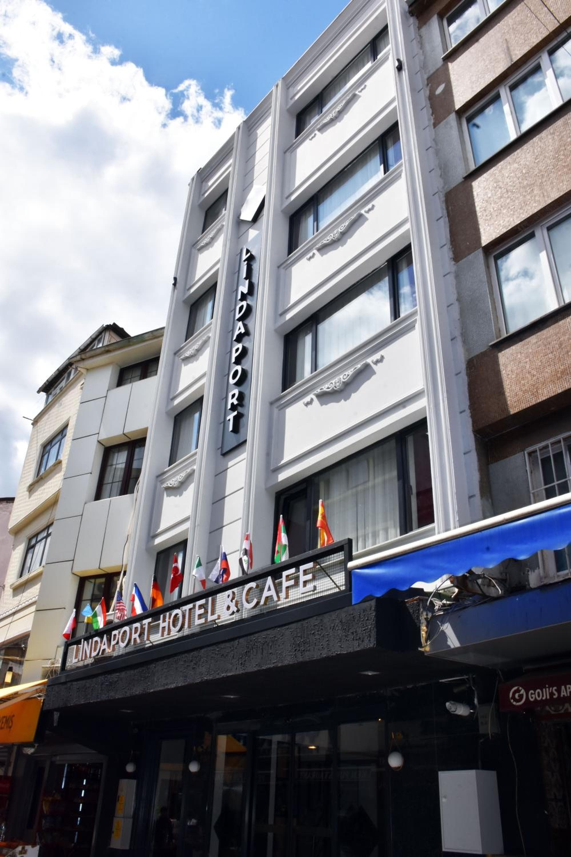 Linda Port Otel - Image 1