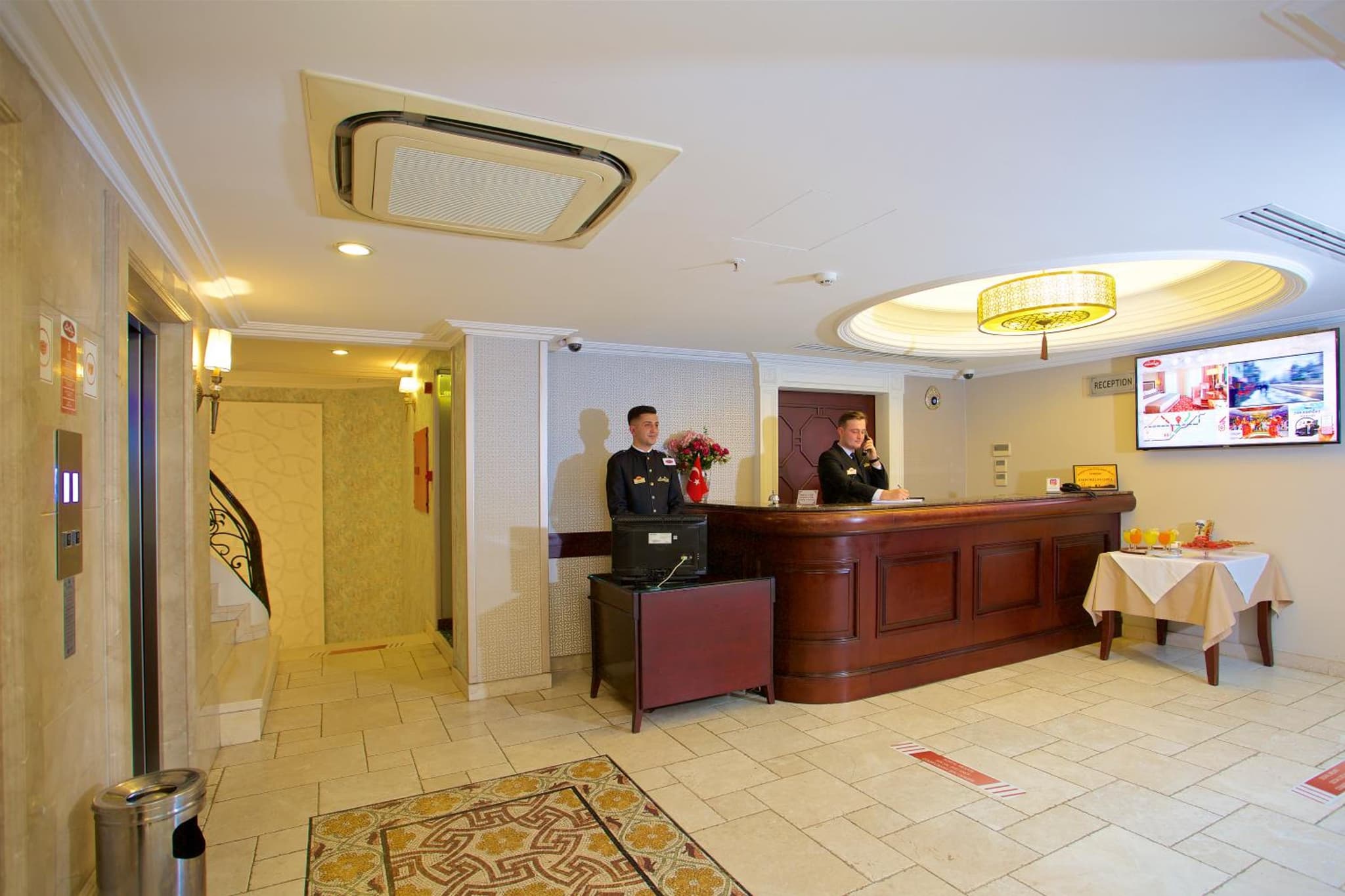 Emporium Otel - Image 2