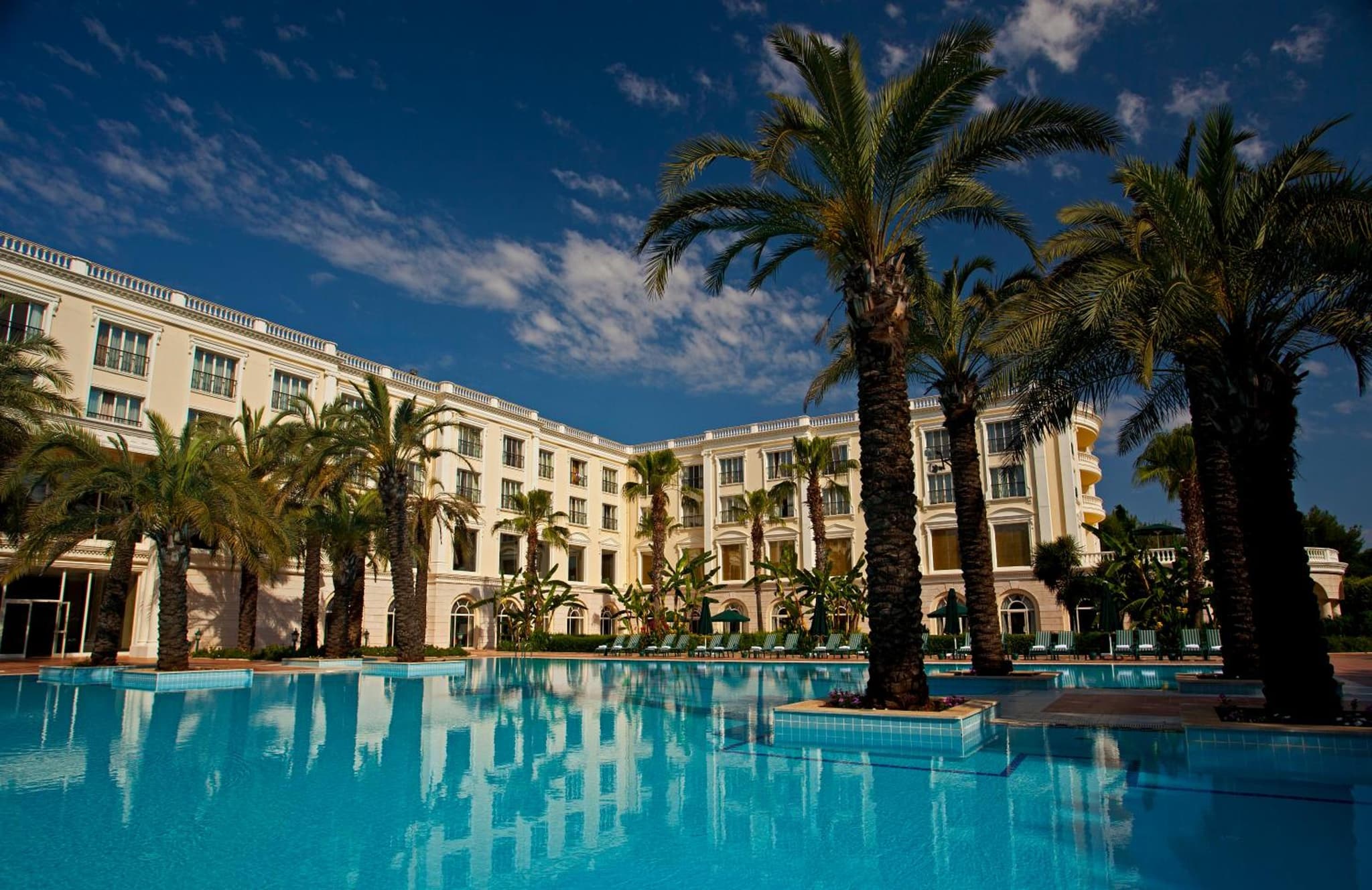 IC Hotels Airport - Image 1