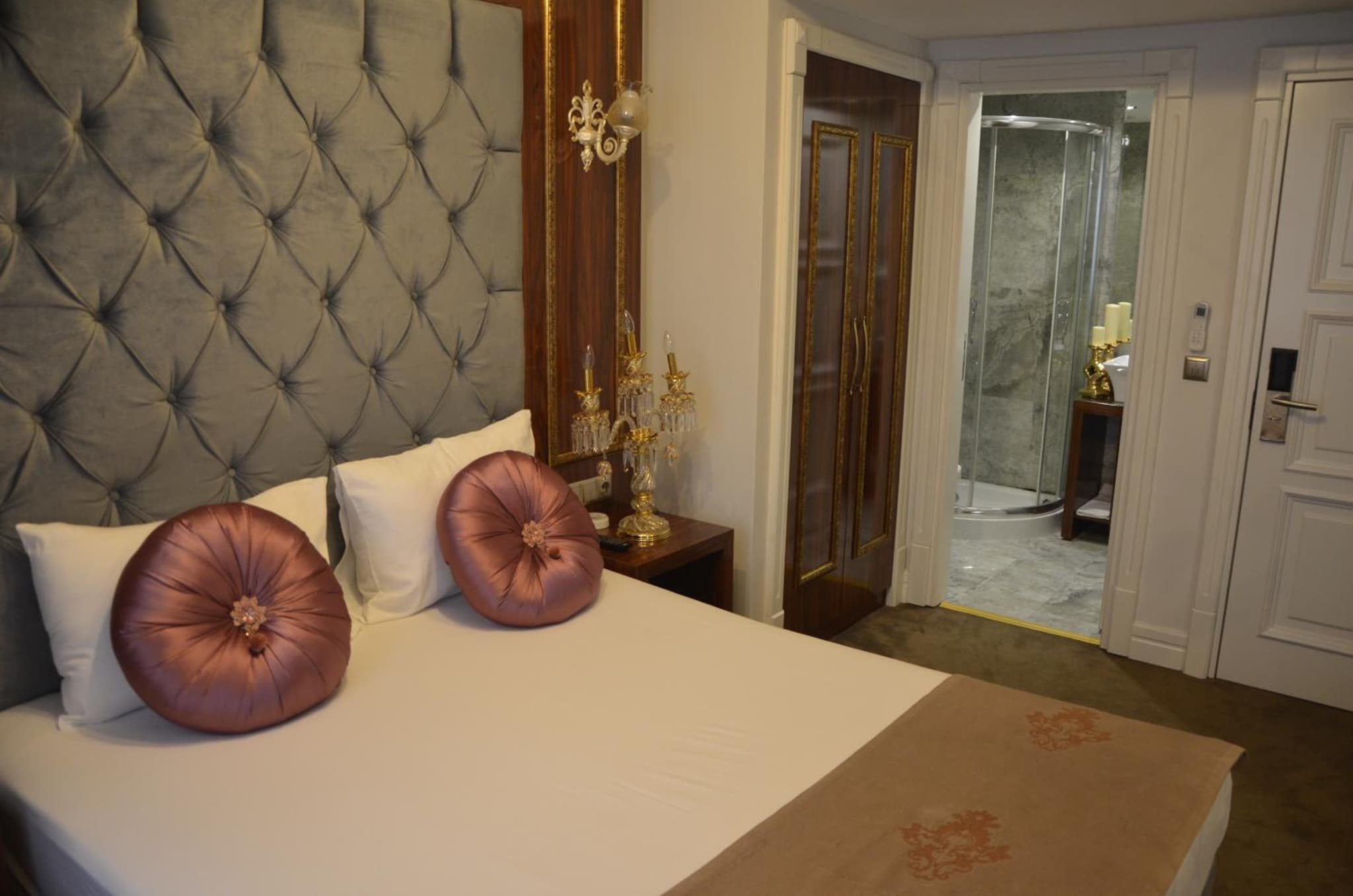 AHRA Otel - Image 1