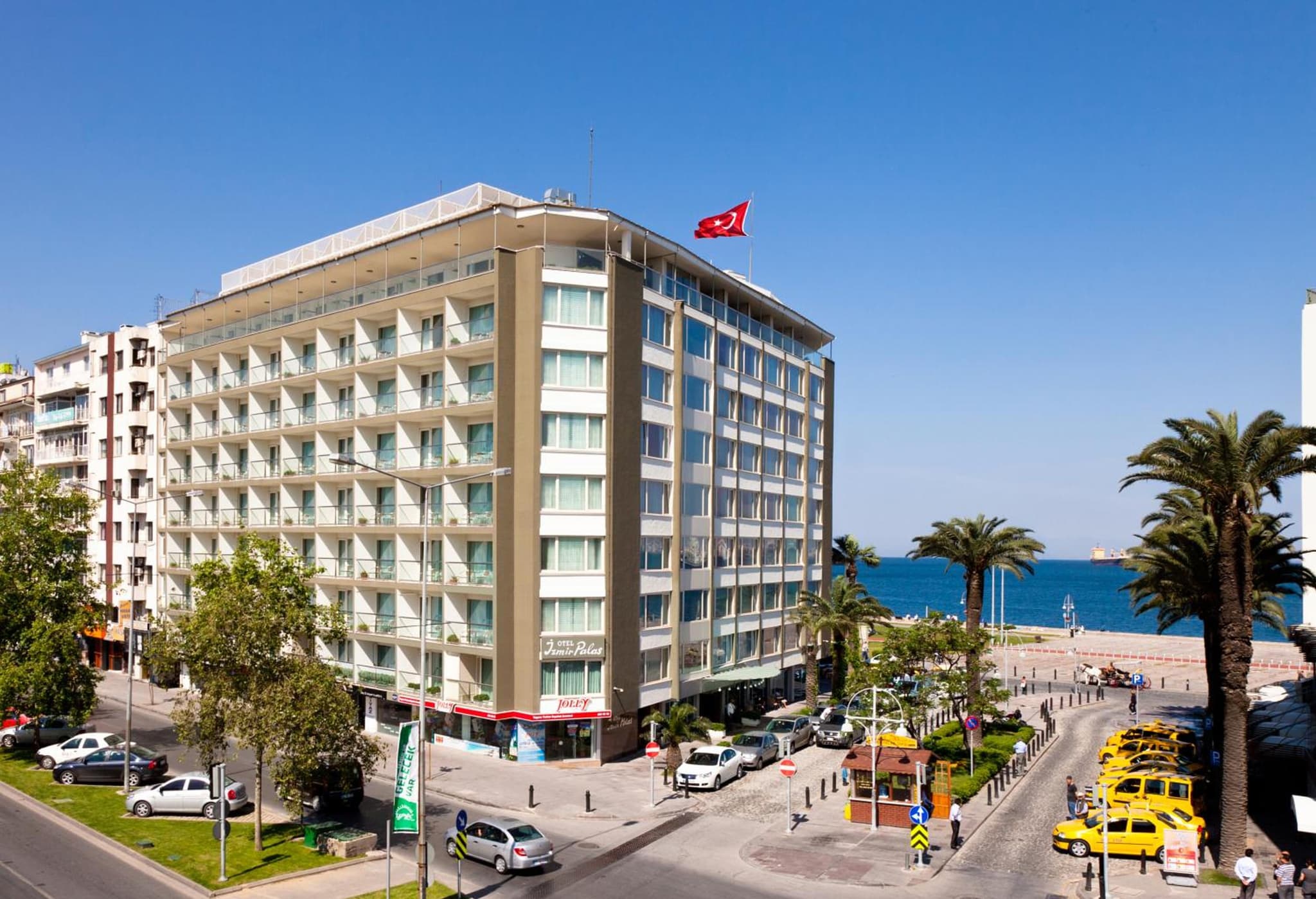 Izmir Palas Hotel - Image 1