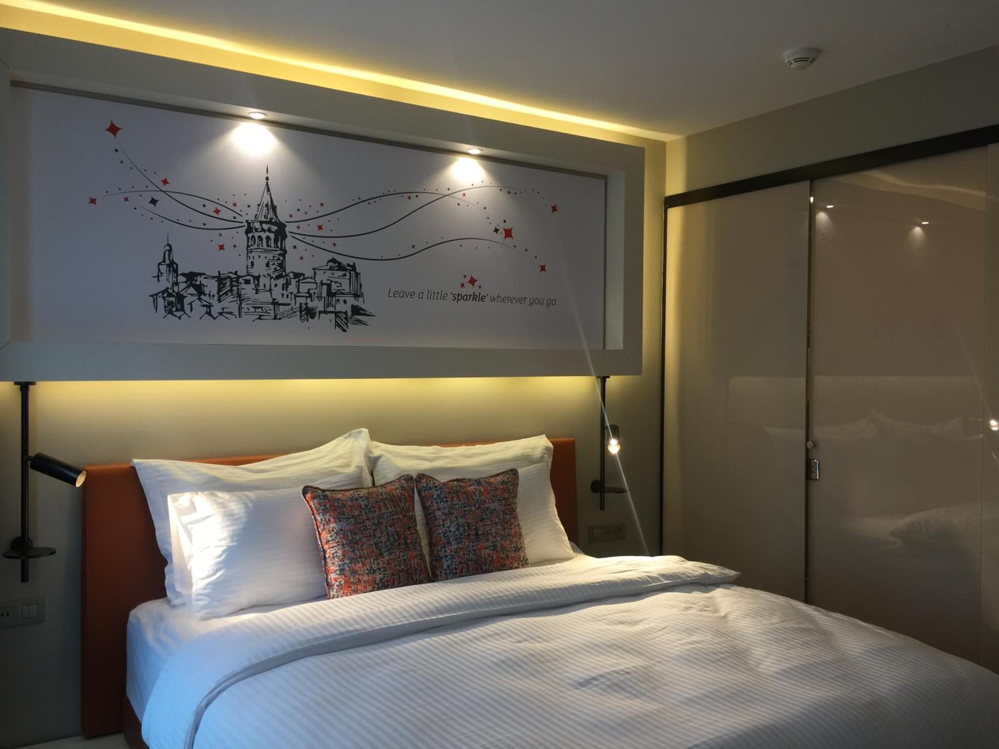 Sparkle Otel - Image 2