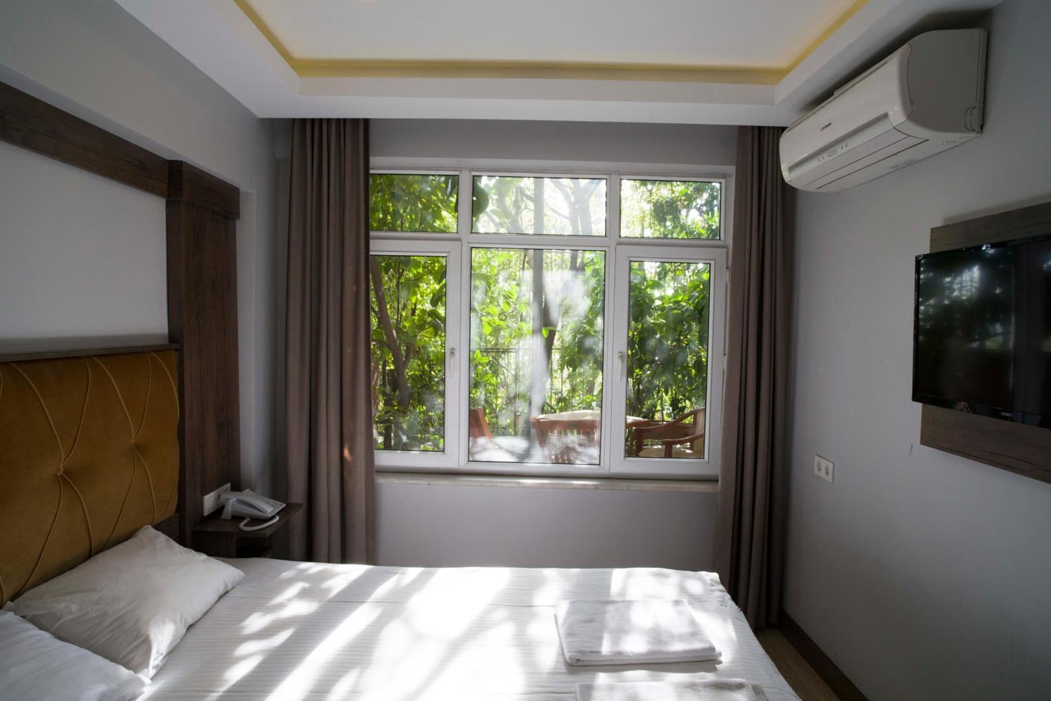 Bucoleon by Cheers - Image 1