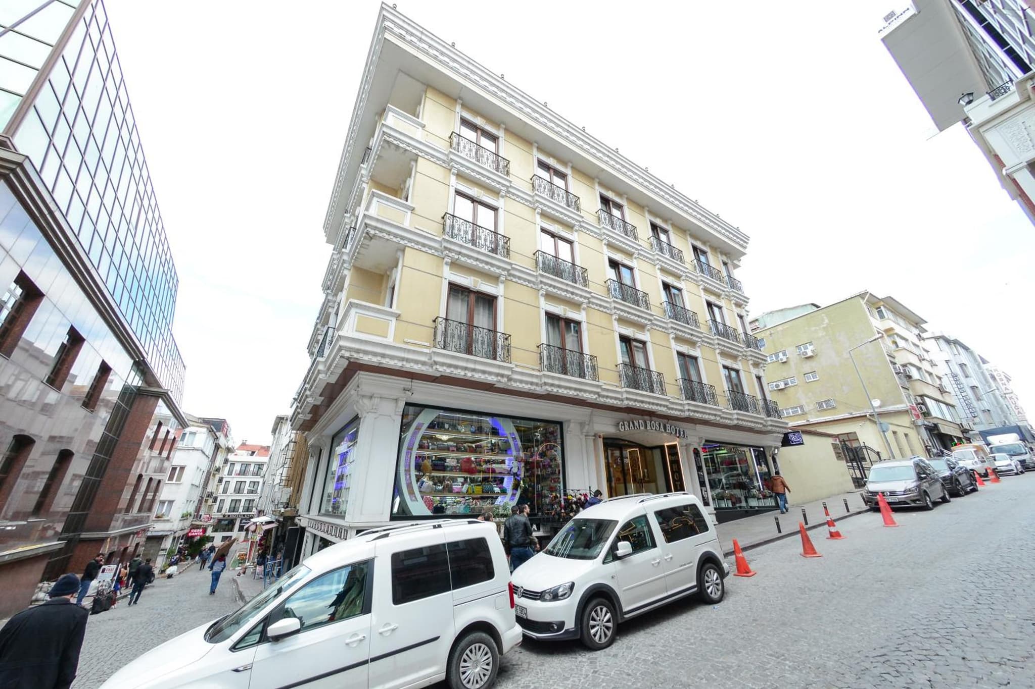 Grand Rosa Otel - Image 1