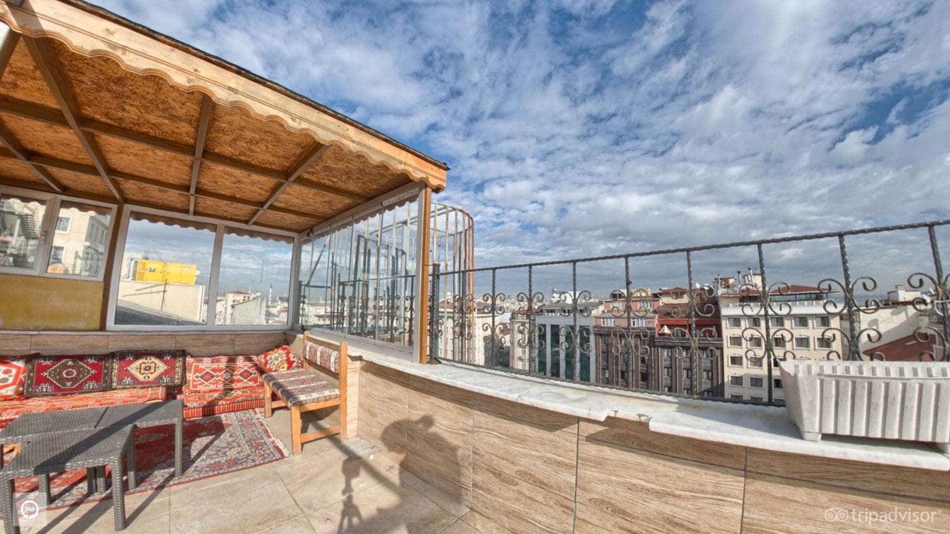 Second Home Hostel - Image 2