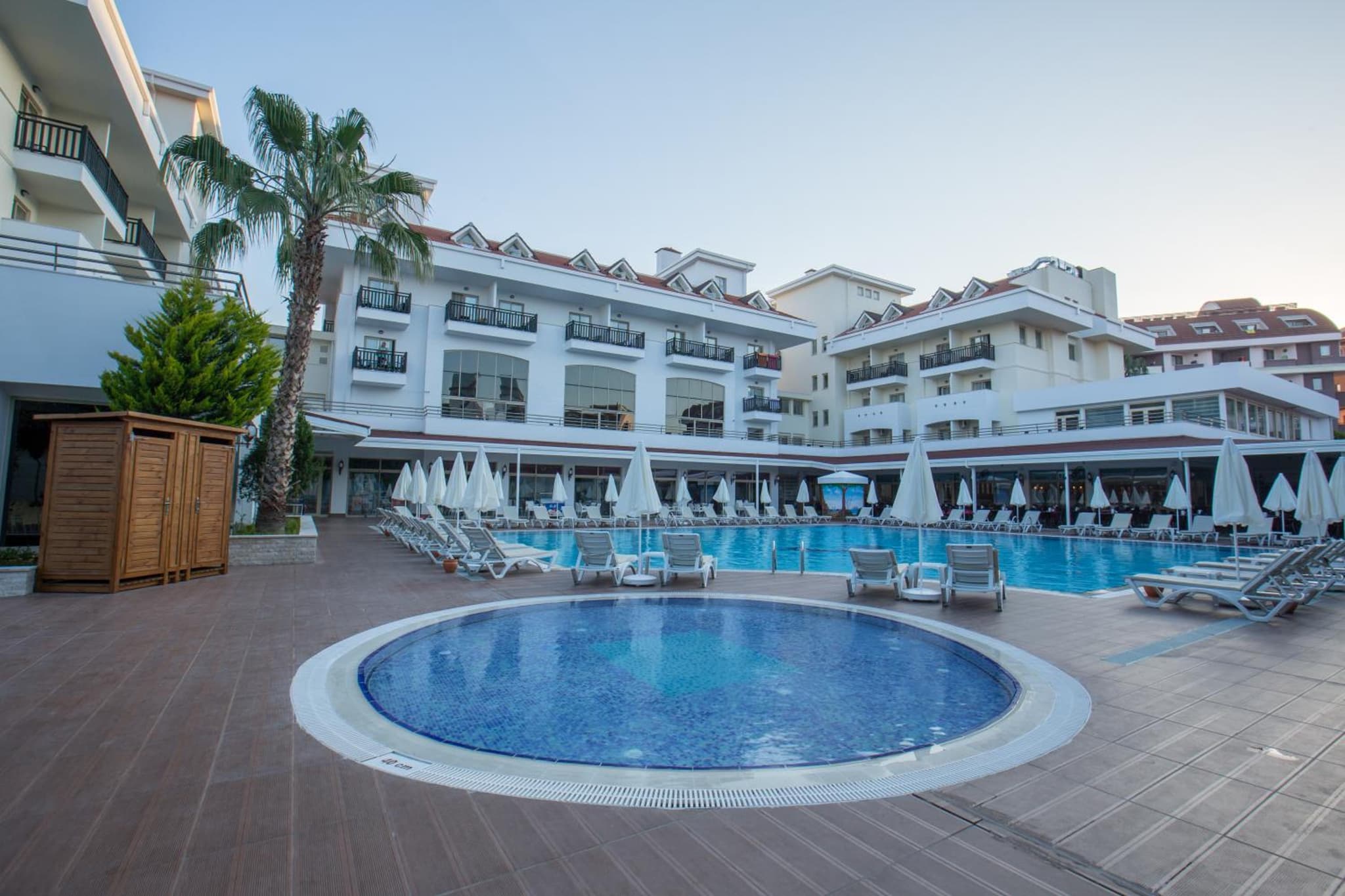 Side Aquamarin Resort & Spa - Image 1