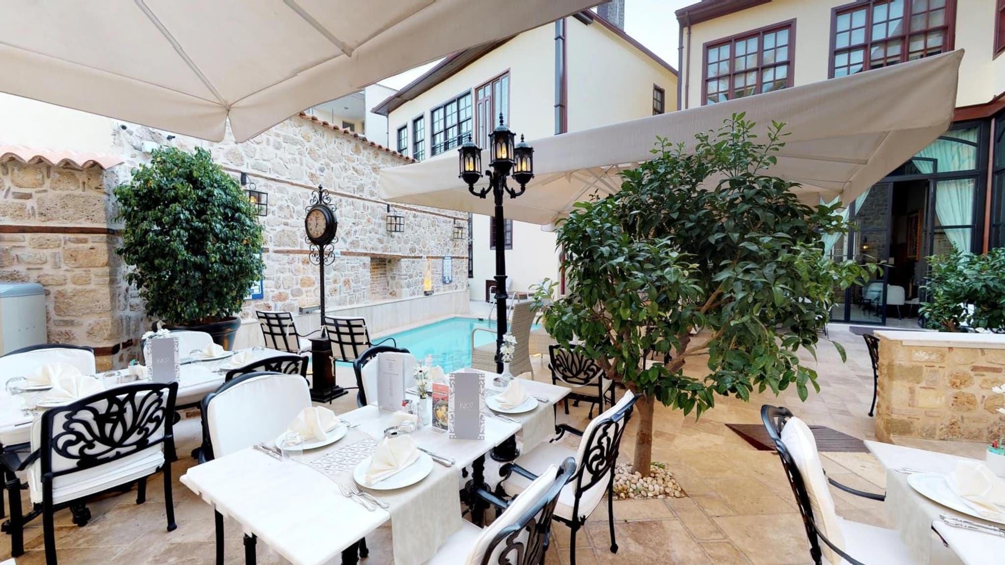 Hotel 1207 Special Class - Image 3