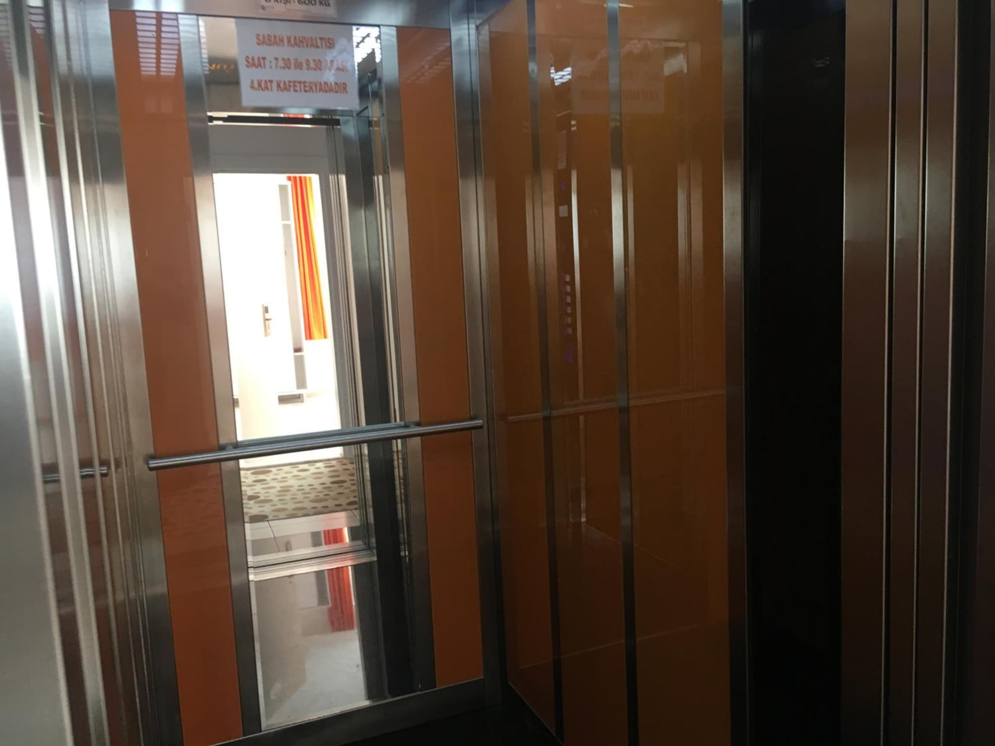 Mutado Hotel - Image 2