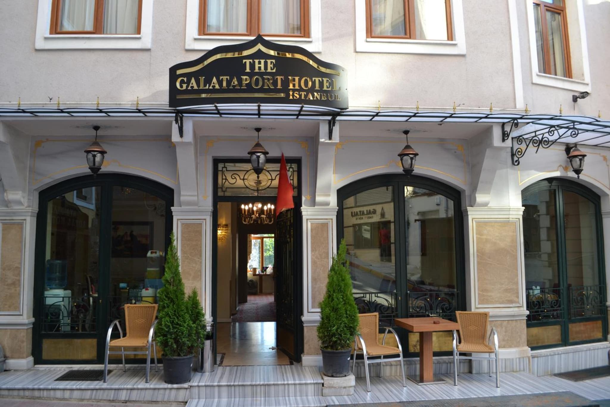 Galatower Otel - Image 1