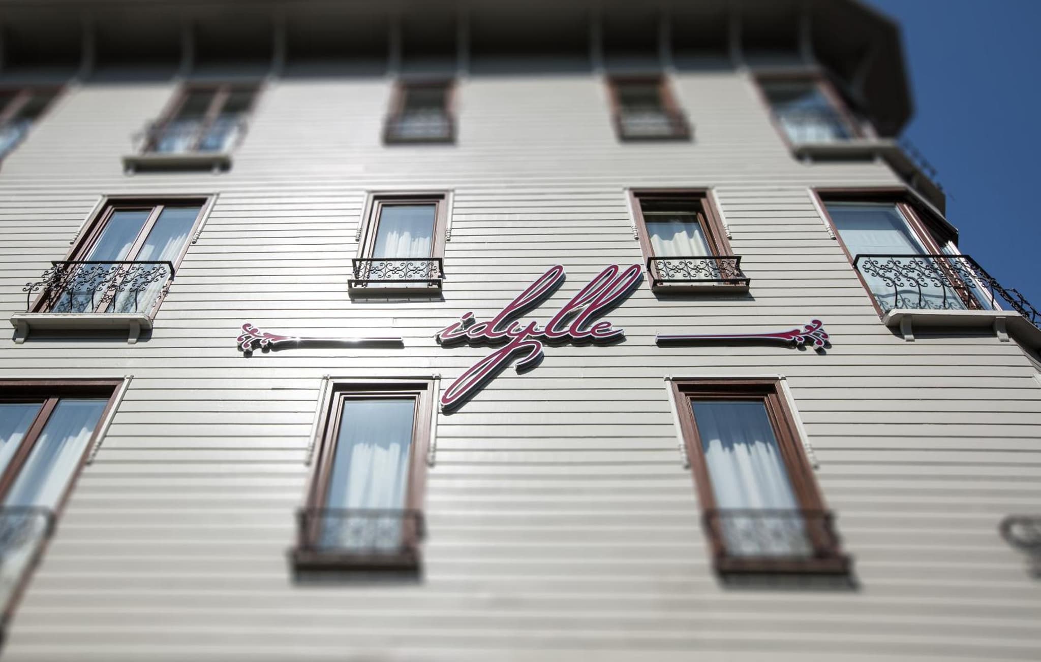 Idylle Hotel - Image 1