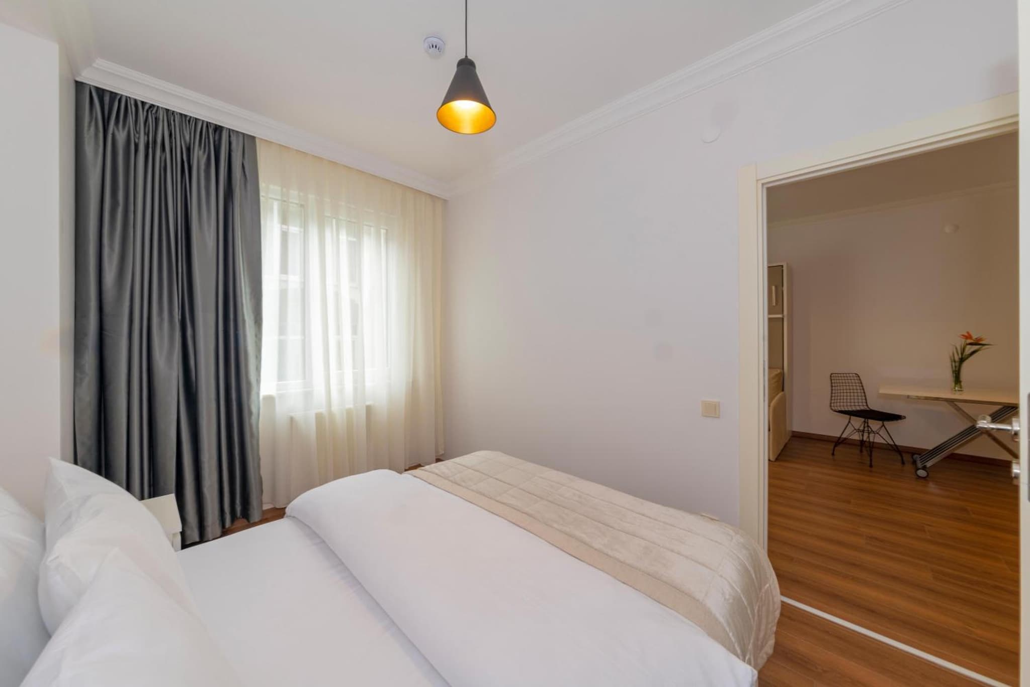 Joy Süitler - Image 4