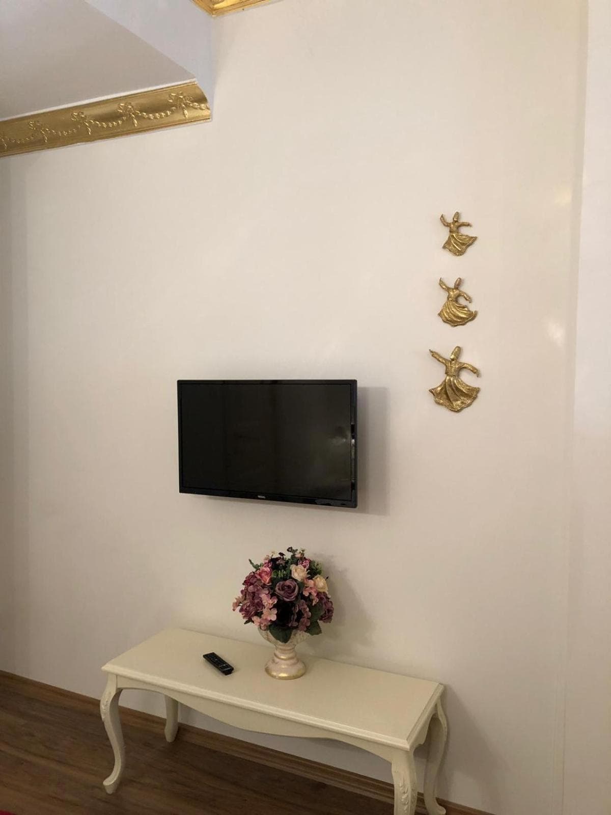 Le Safran Suite Hotel - Image 2