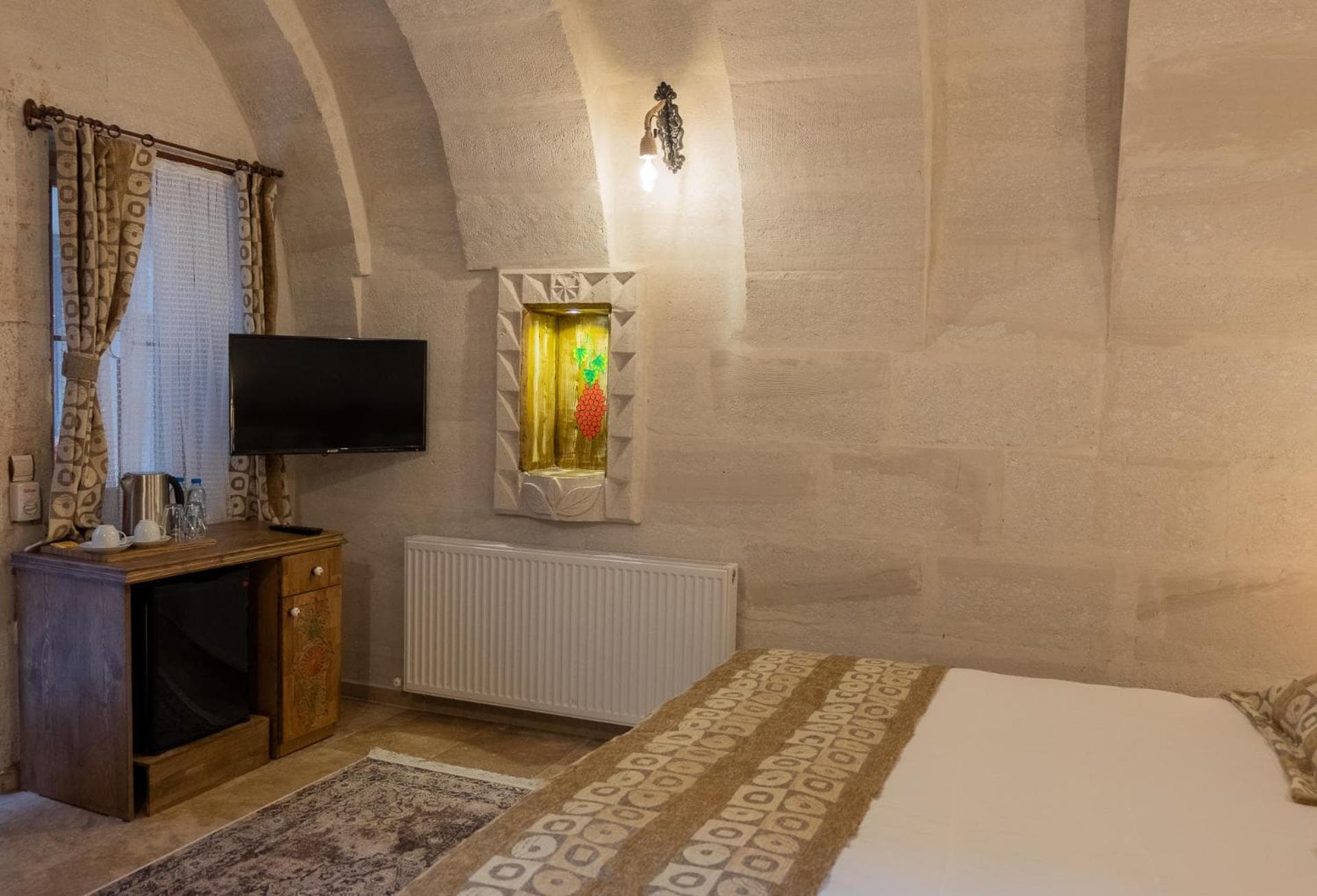 Grand Elite Cave Suites - Image 4