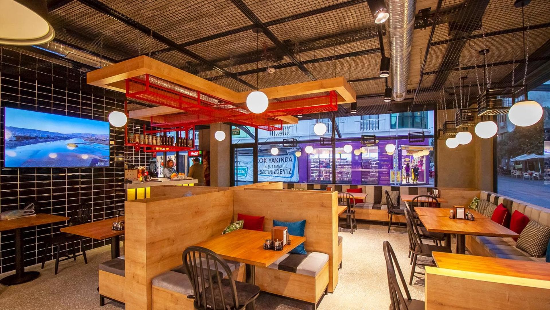 City Life Demir Otel - Image 1