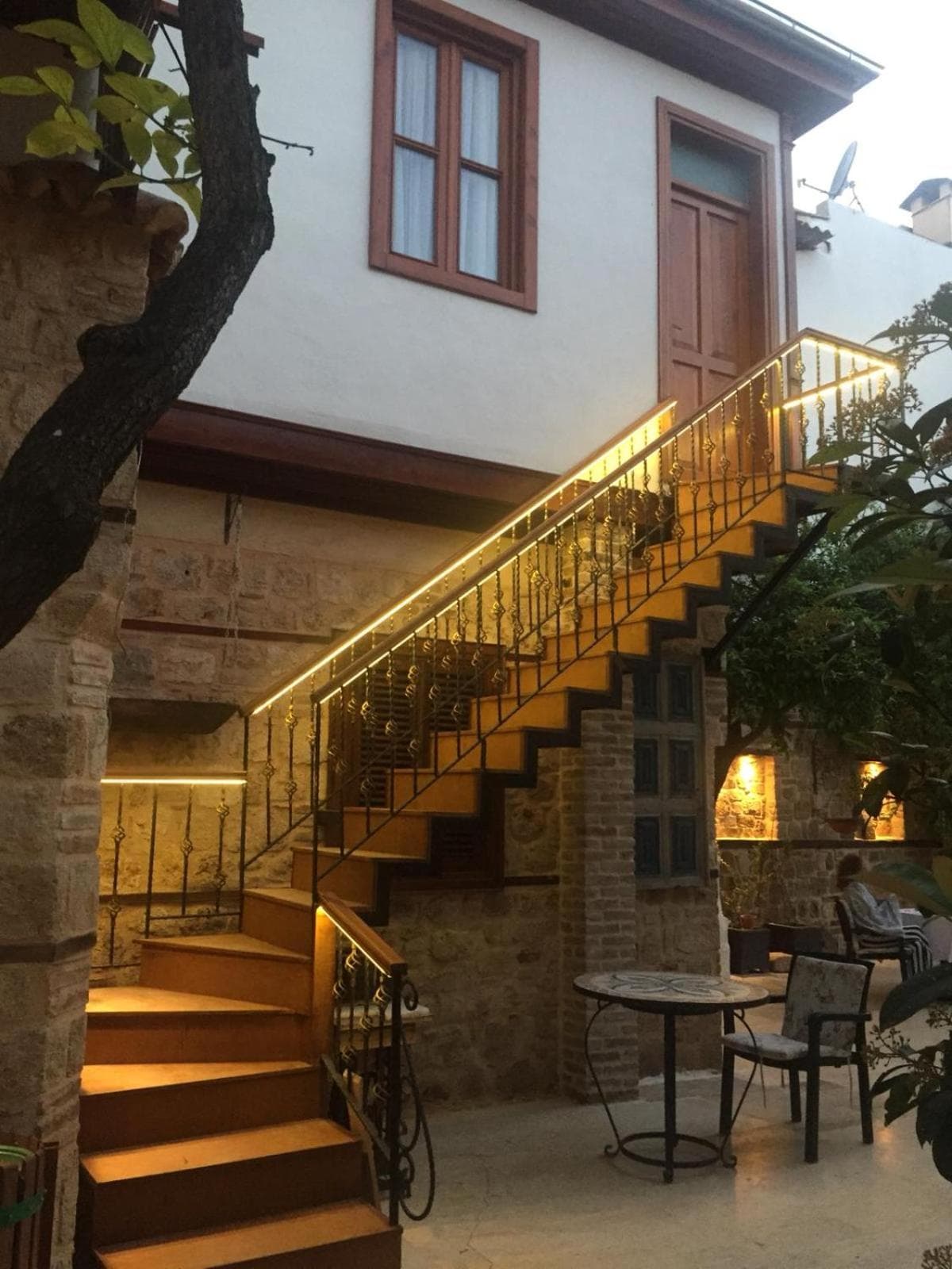 White Garden Hotel-Adult Only - Image 1