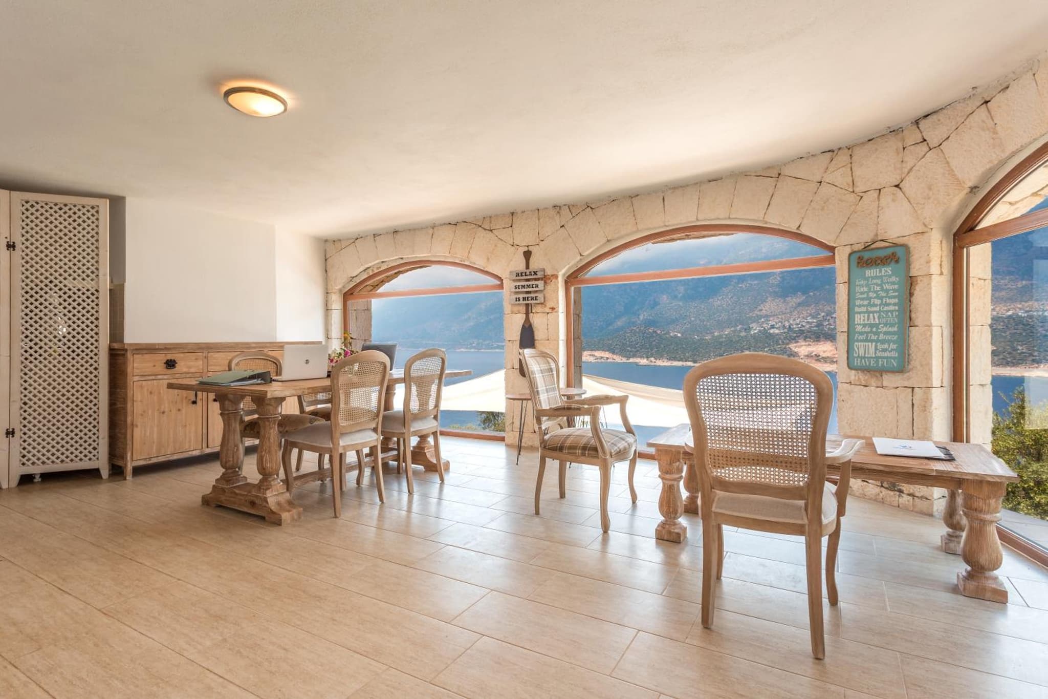 Hillcity Hotel - Image 1