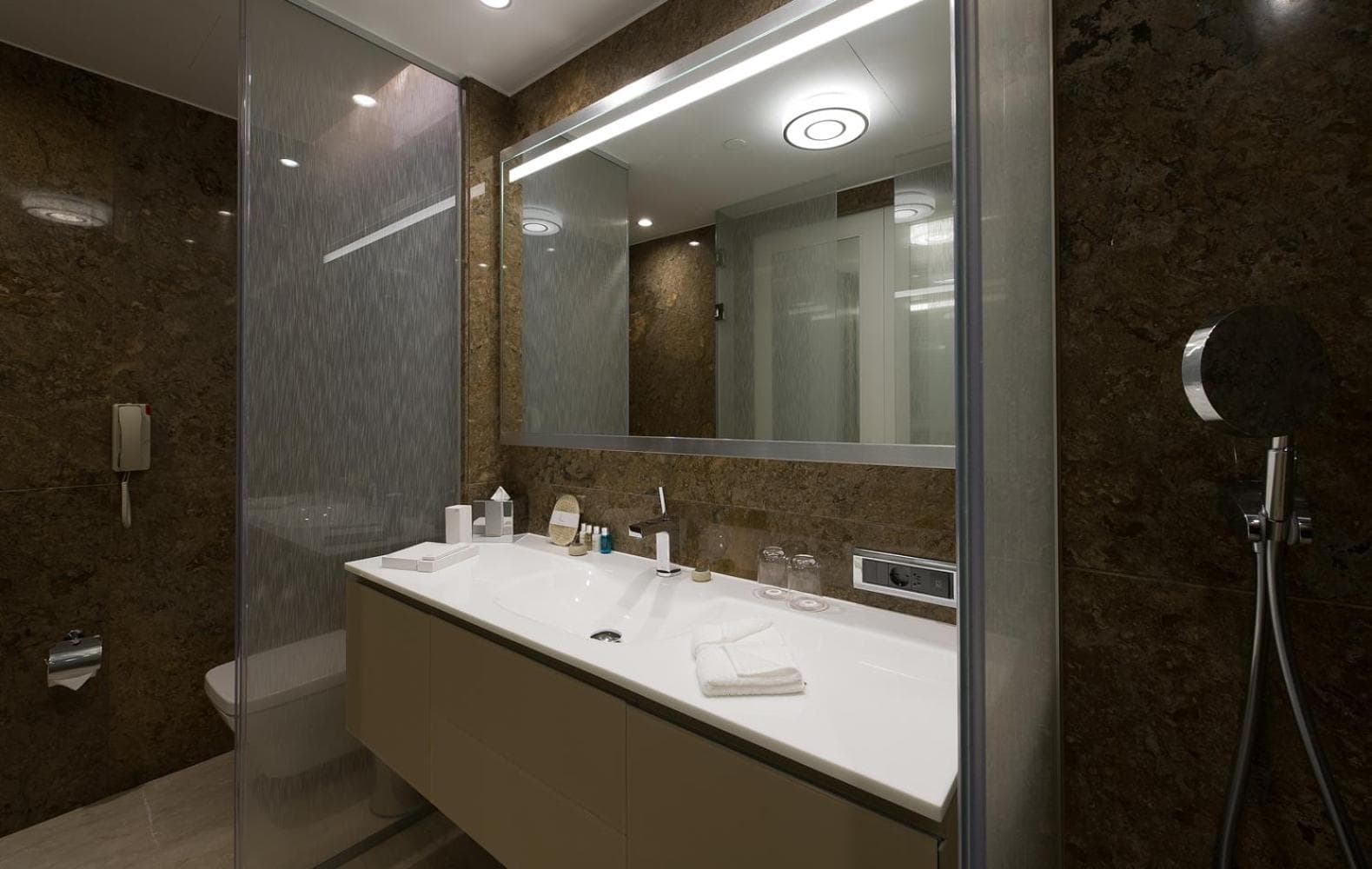 The Grand Tarabya Hotel - Image 4