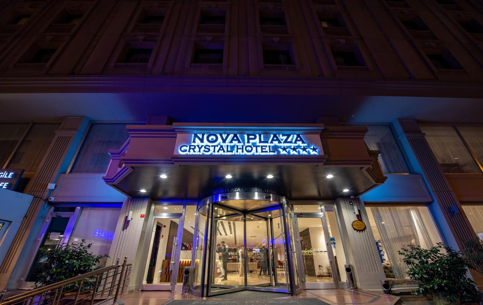 Nova Plaza Crystal Hotel & Spa - Image 1