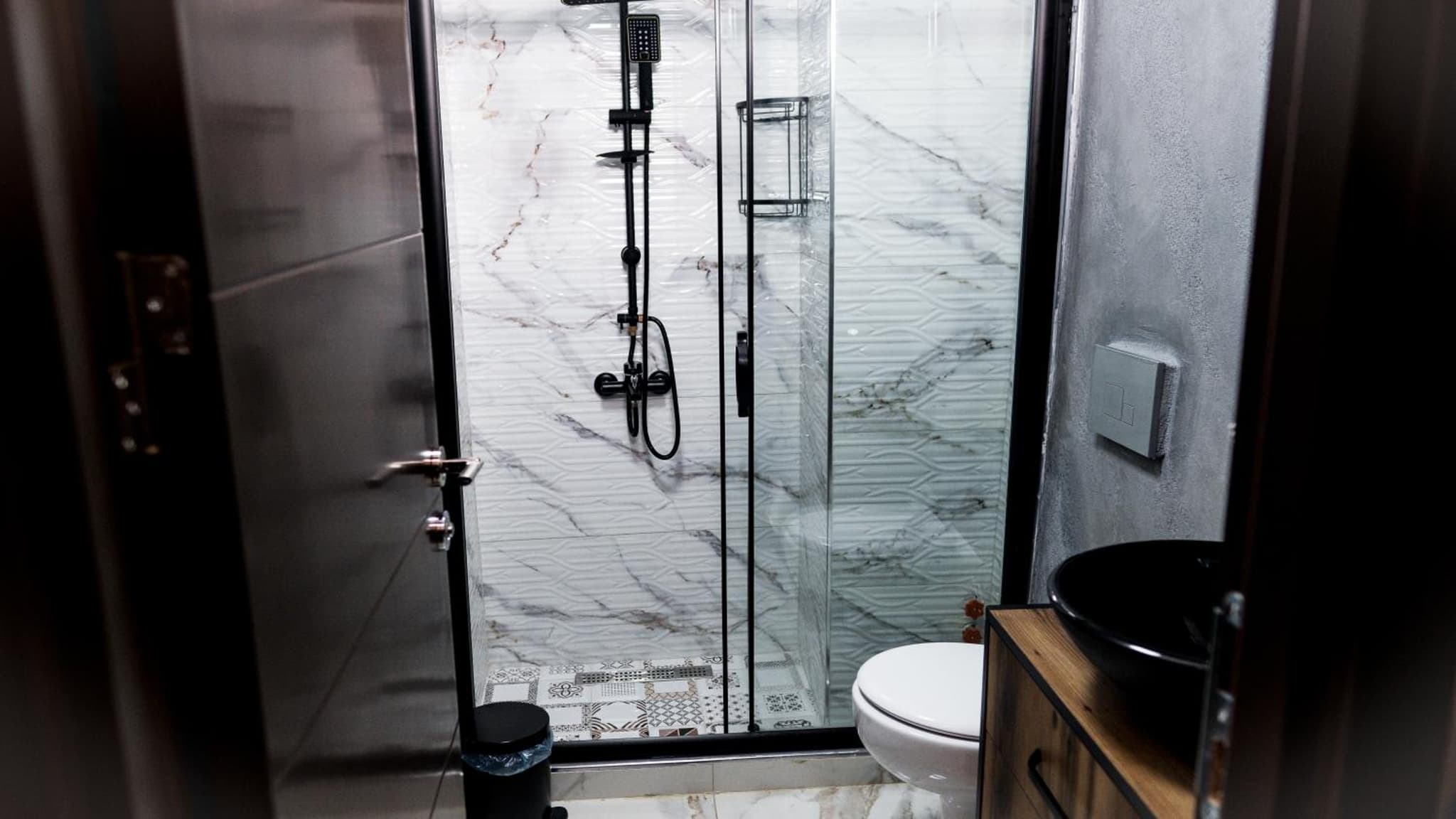 Insta Hotel Karakoy - Image 1