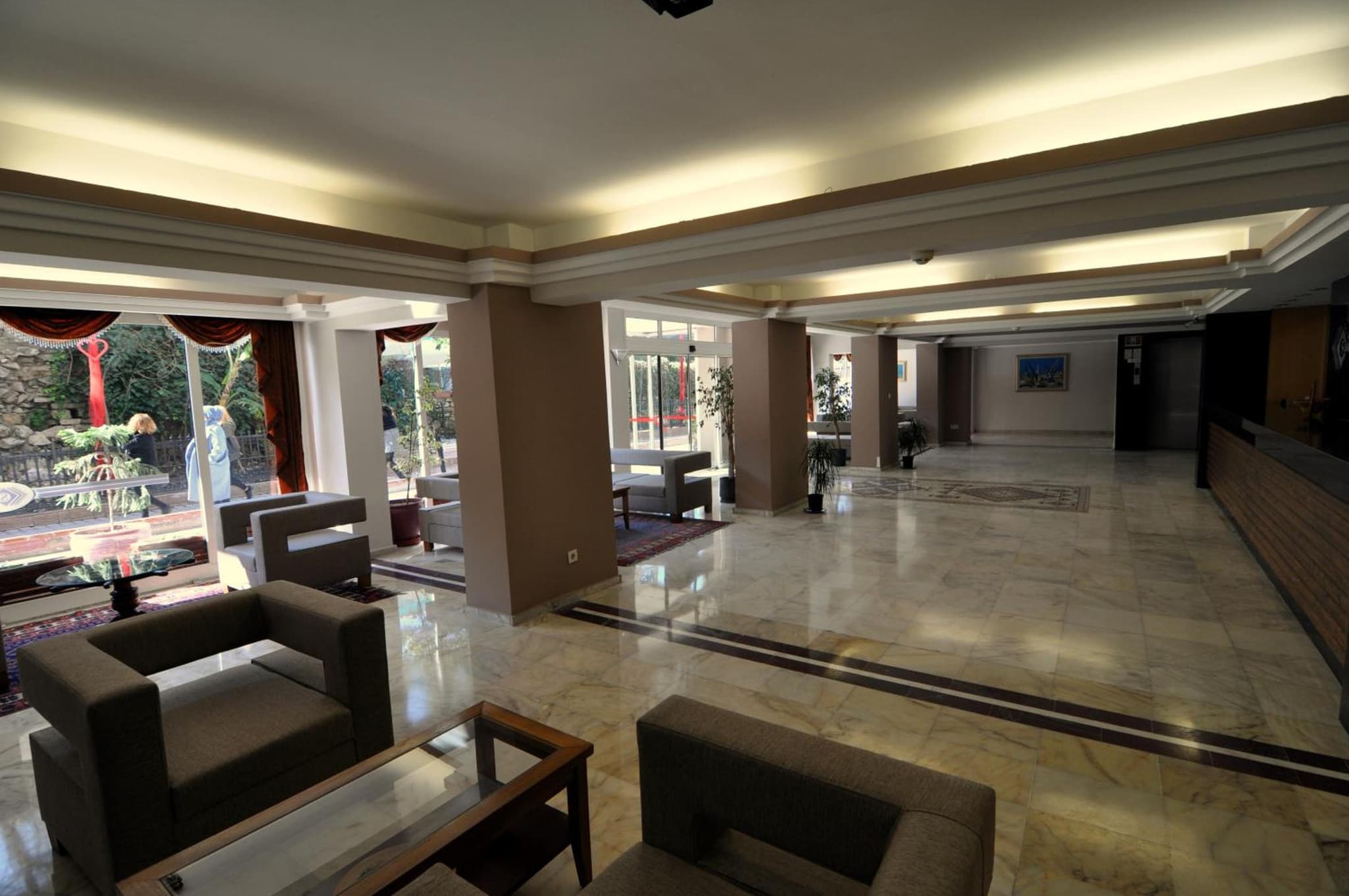 Surtel Hotel - Image 2