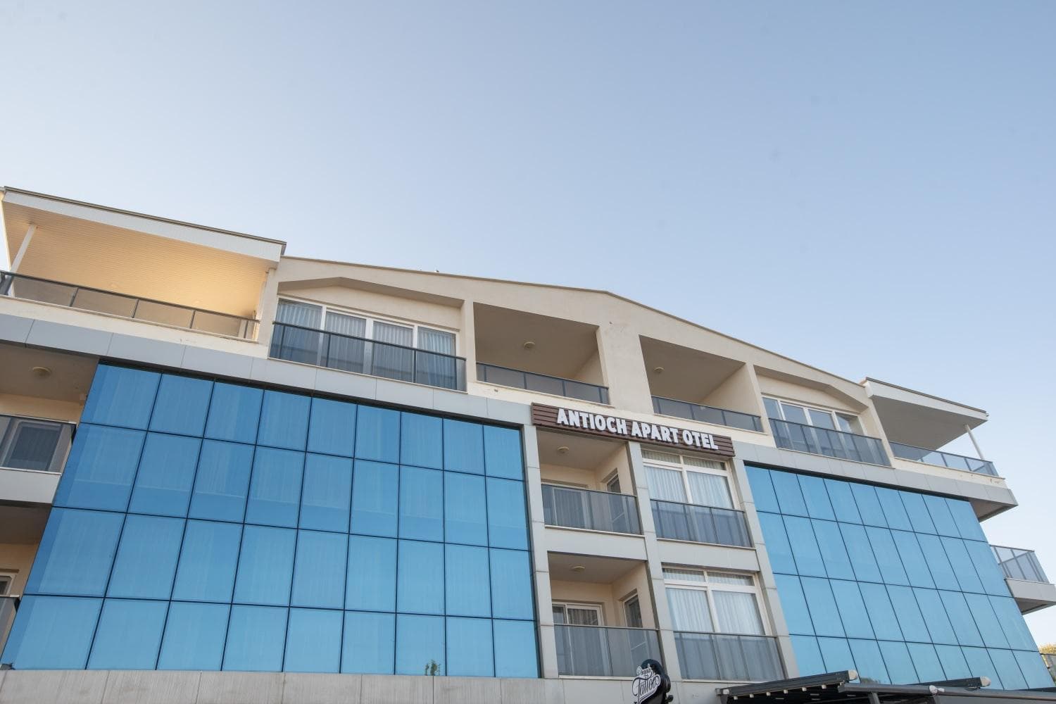 Antioch Apart Otel - Image 1