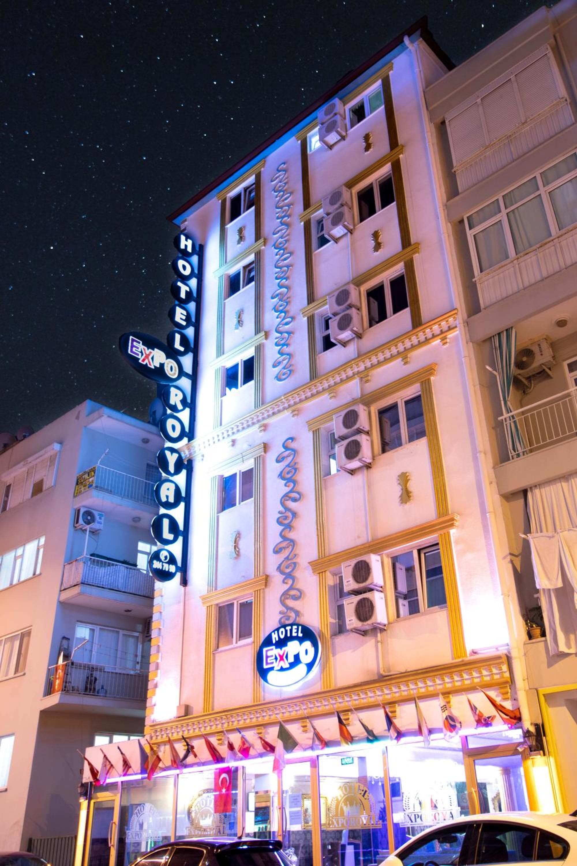 Exporoyal Hotel - Image 1