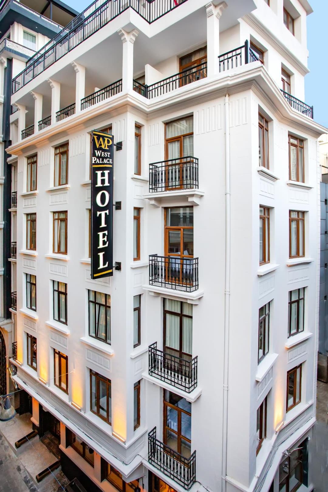 West Palace Otel fotoğrafı