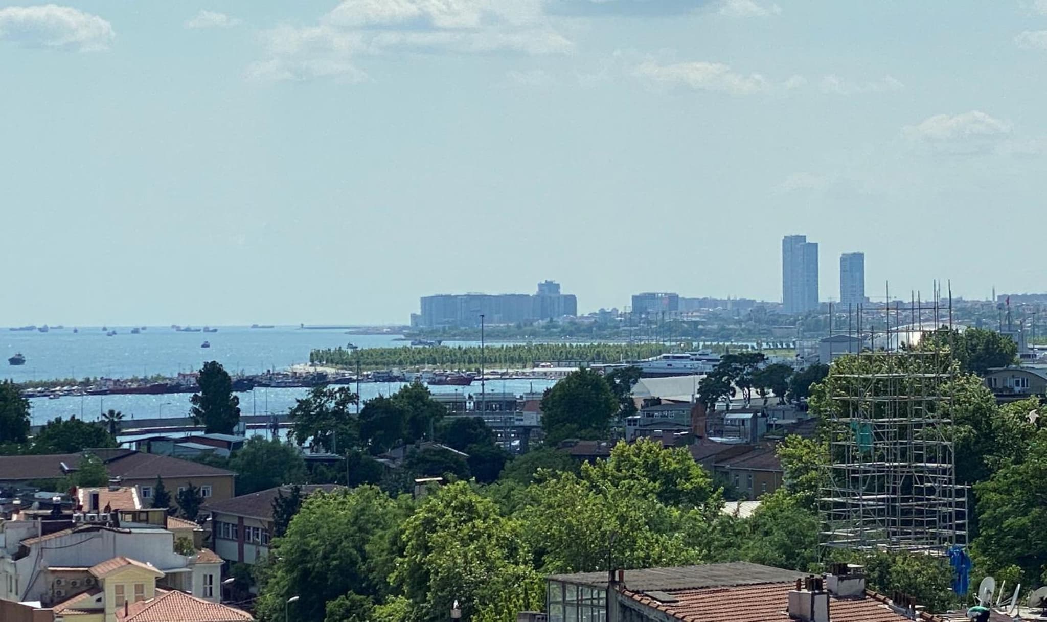 Four Doors Otel - Image 2