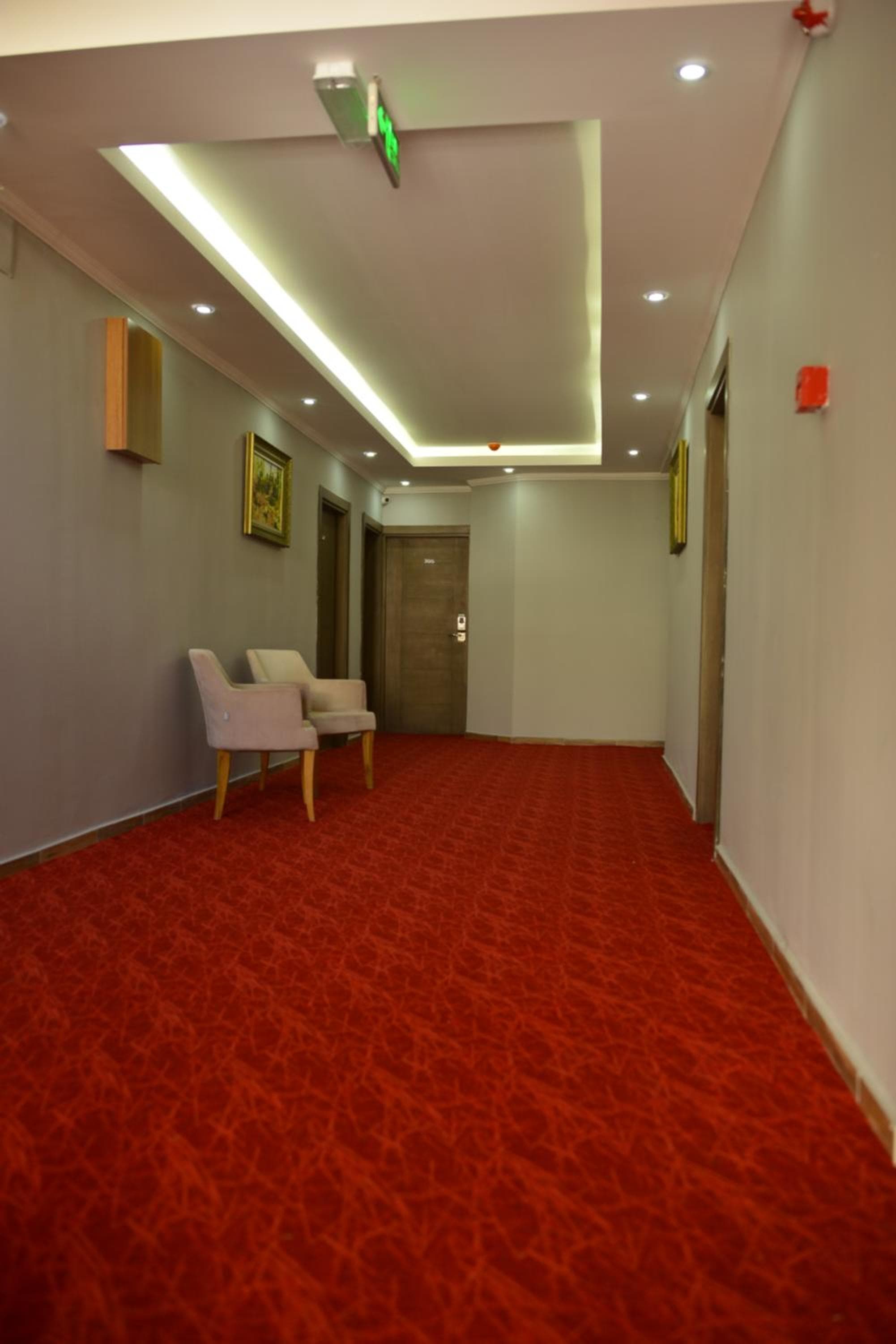 Pure Diamond Otel - Image 4