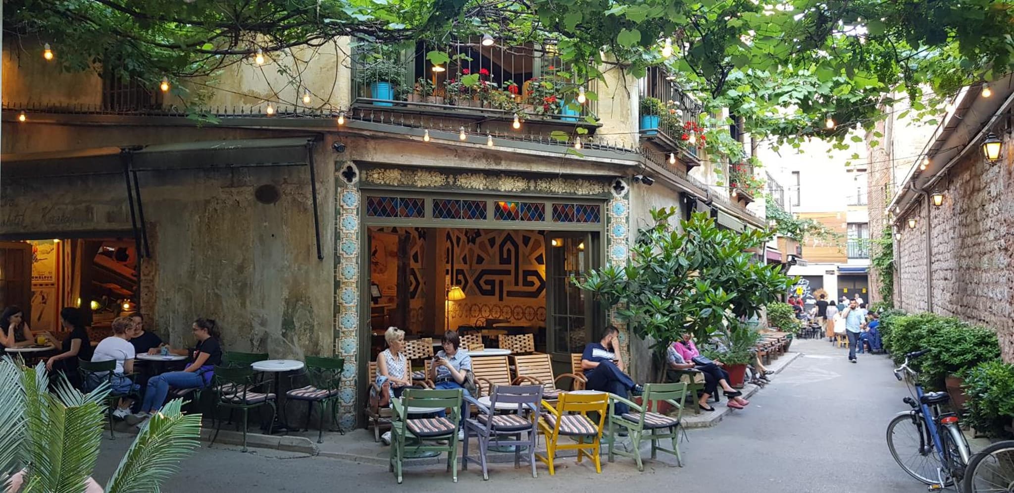 Casa Rosa Suites - Image 1