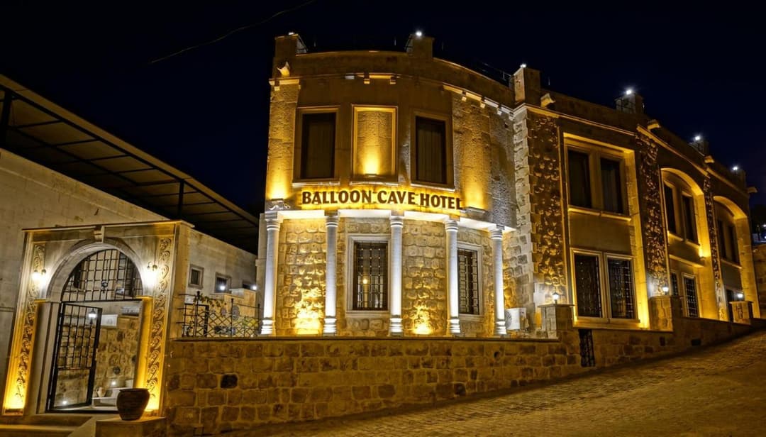 Balloon Cave Hotel