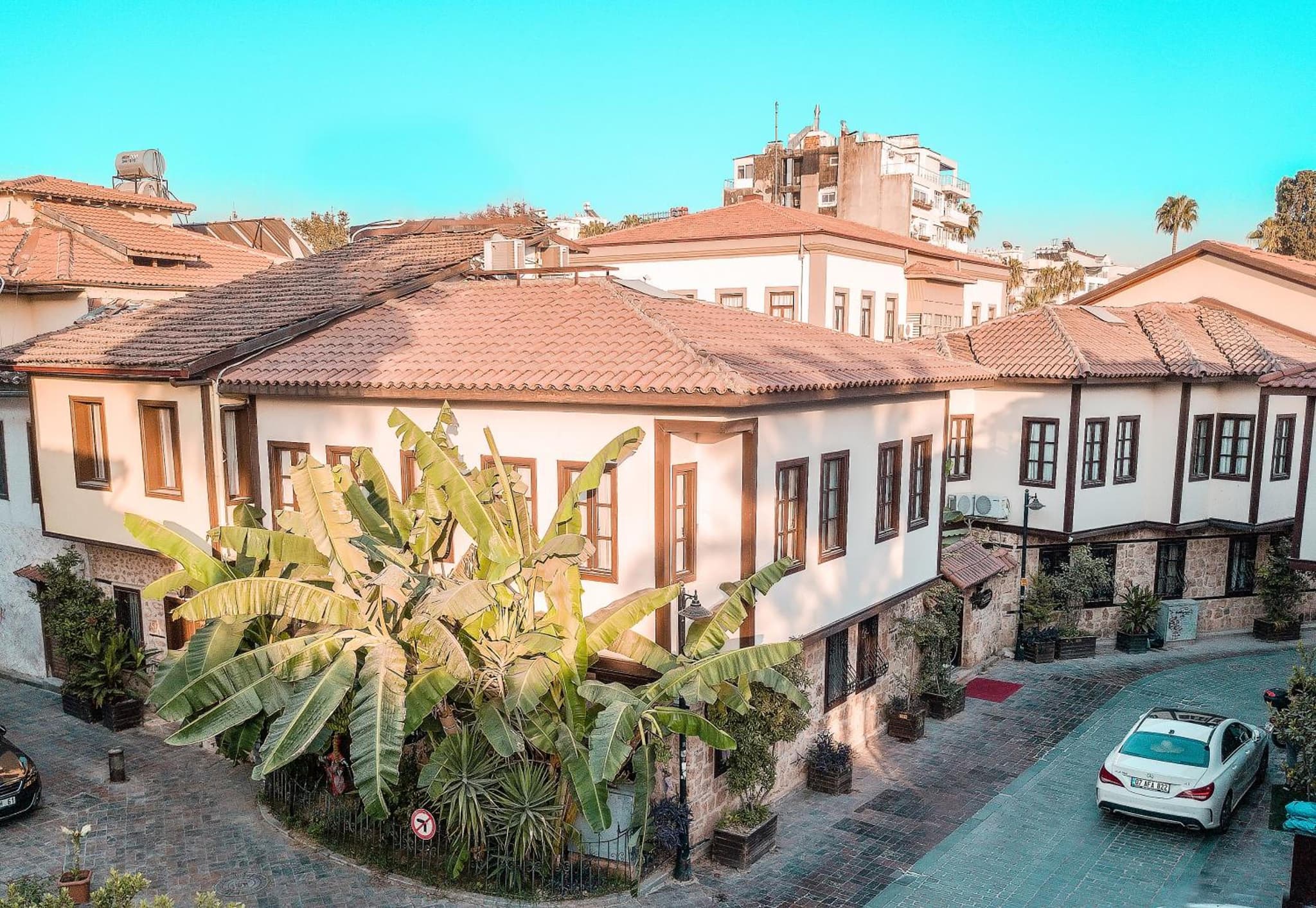 The Suite Apart Otel - Image 1