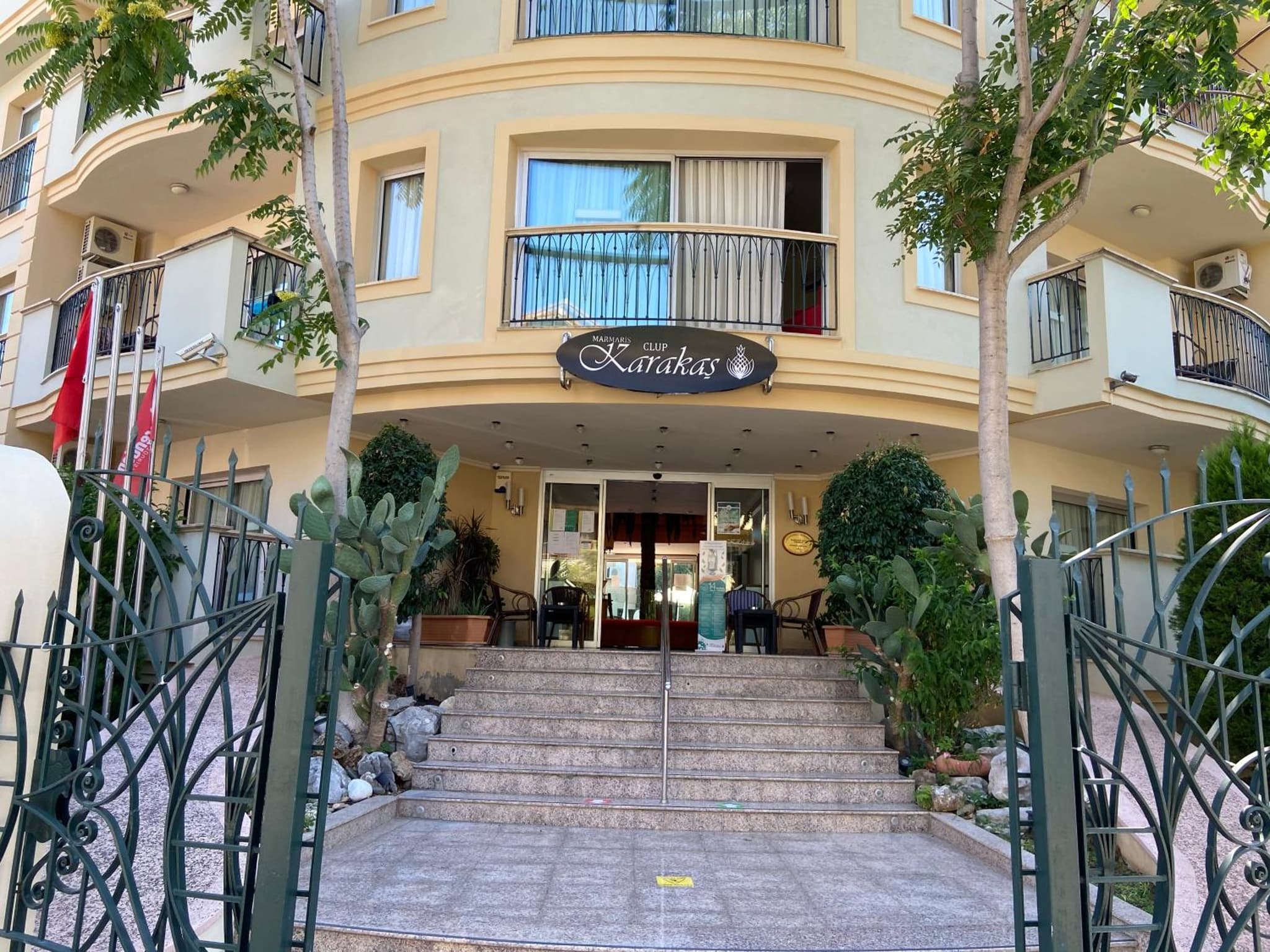 Club Karakas Apart Otel - Image 1
