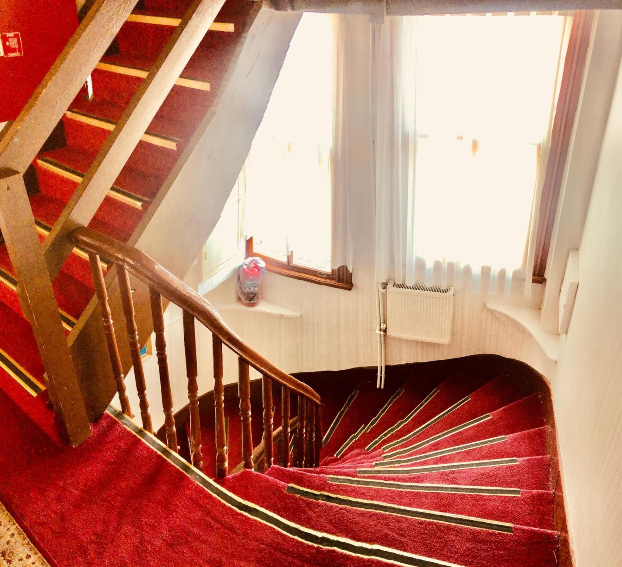 Le Safran Suite Hotel - Image 4