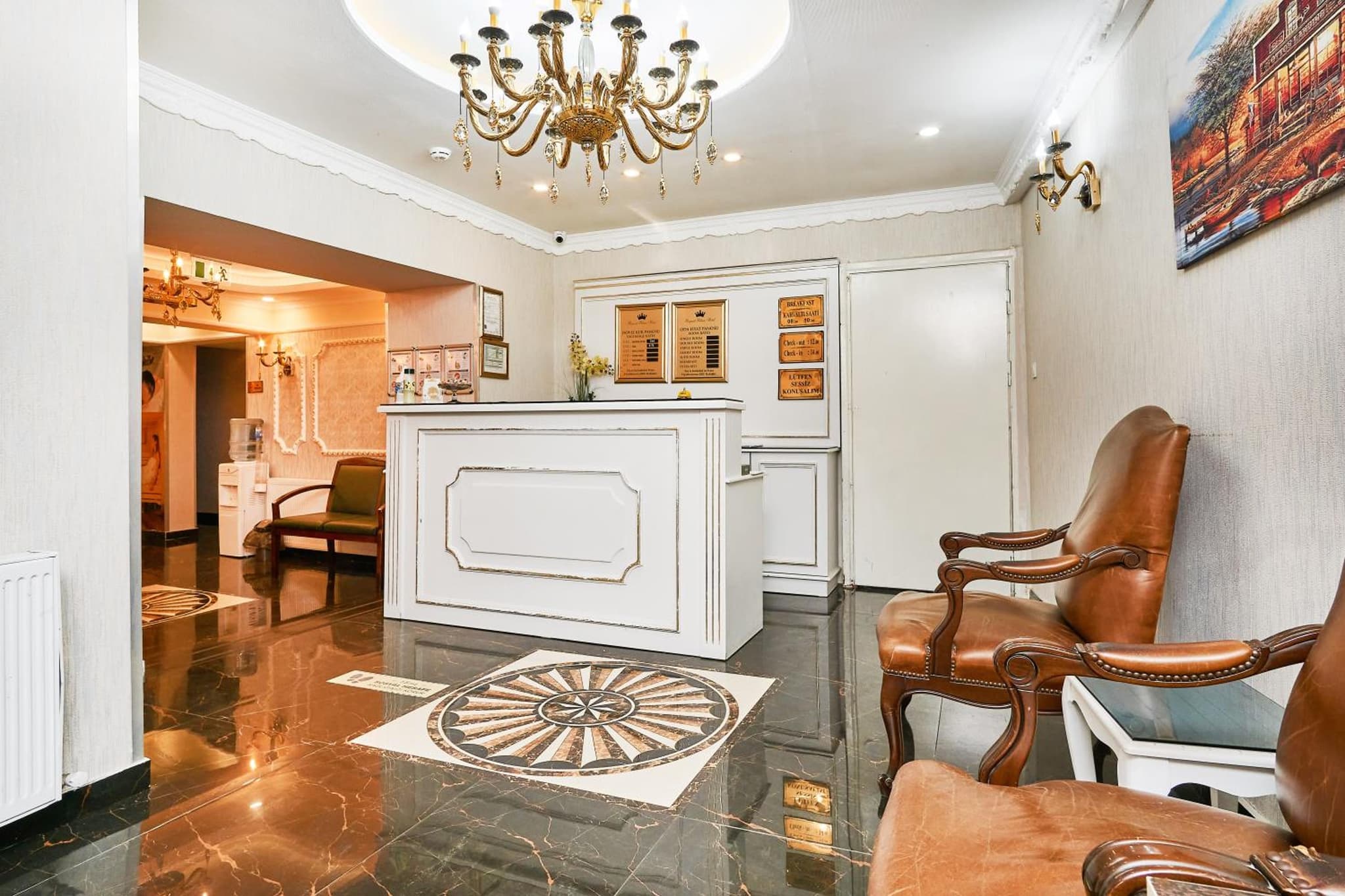 Beyazit Palace Otel Cafe & Restoran - Image 4