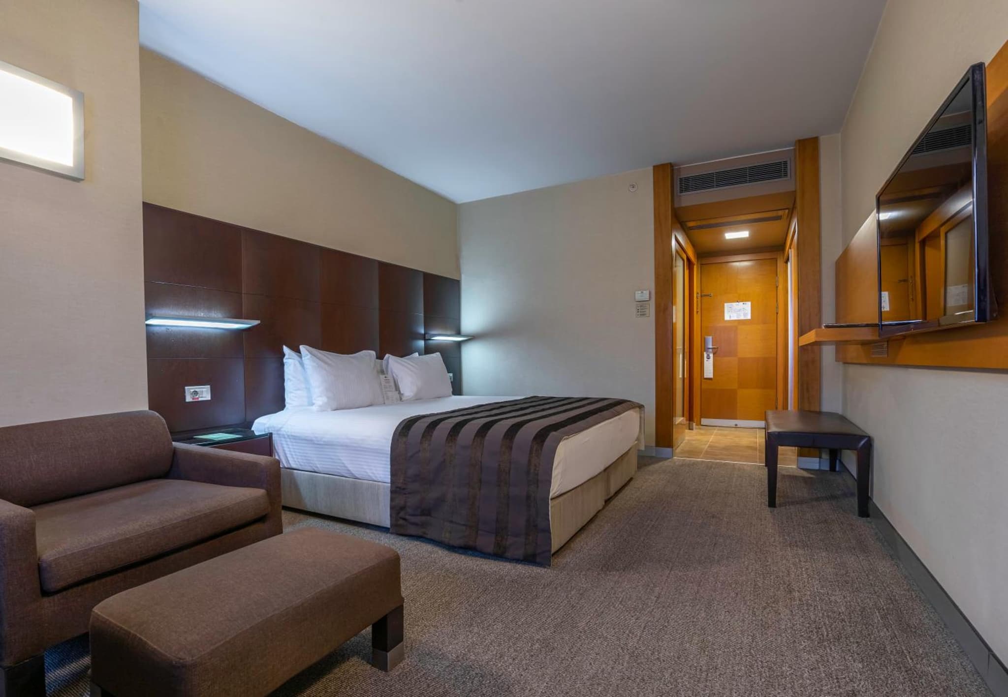 Point Hotel Taksim - Image 3