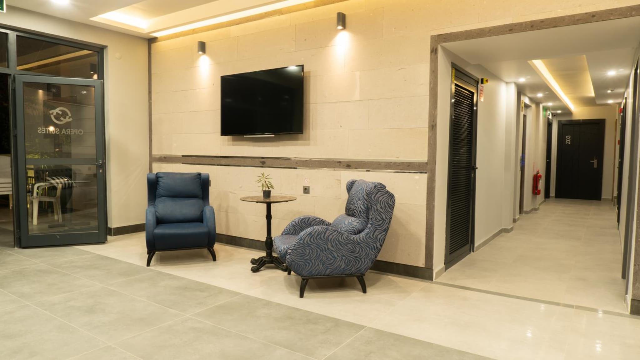 OPERA SUITES Apart Hotel - Image 3