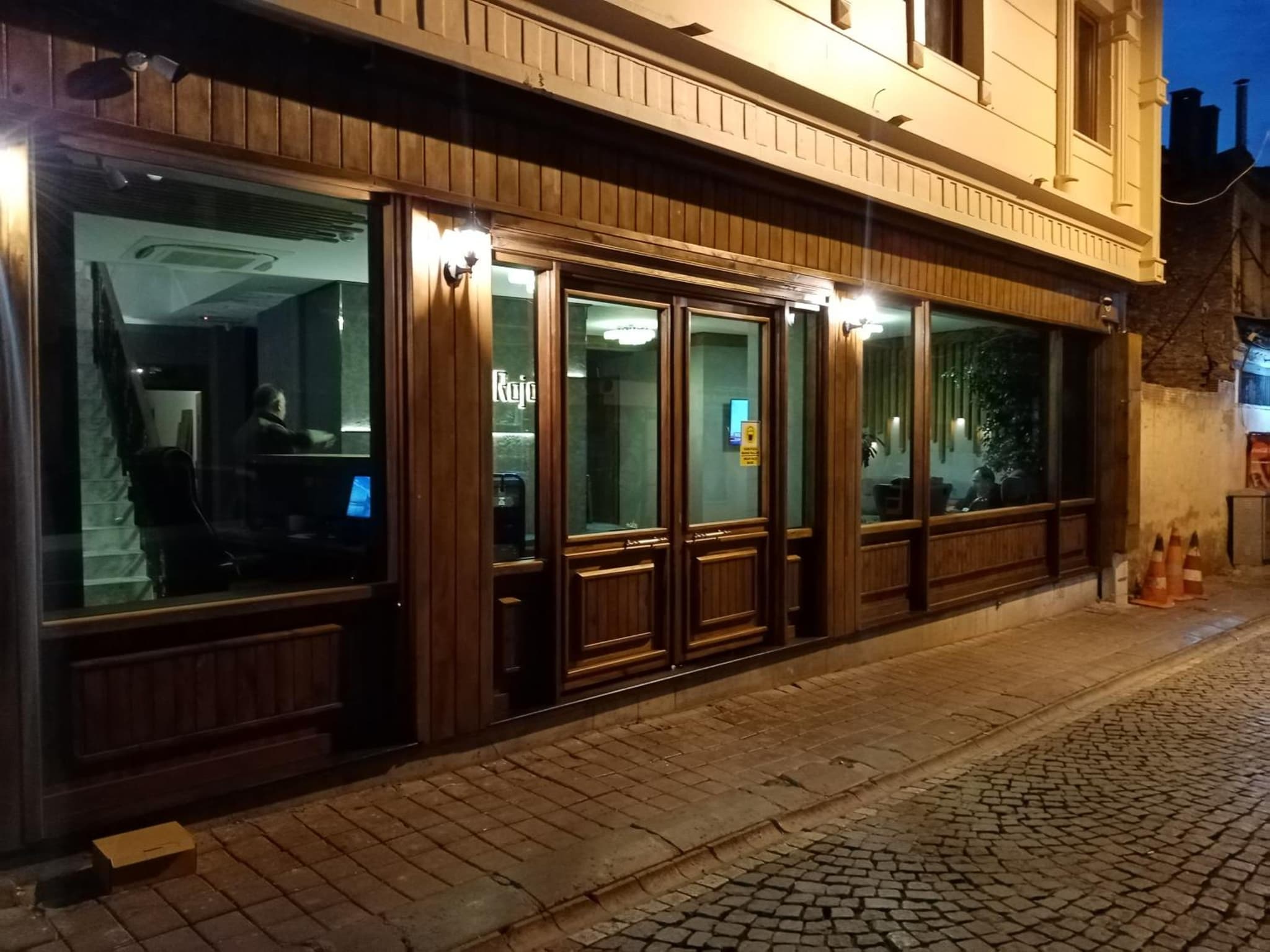 Castillo Rojo Otel İstanbul - Image 1