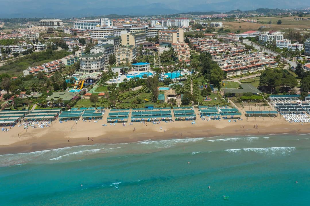 Iz Flower Side Beach Hotel fotoğrafı