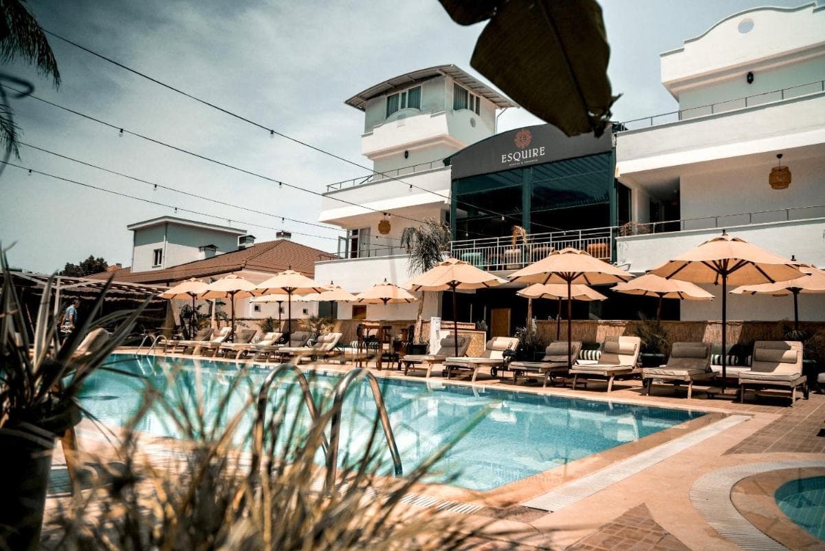 ESQUIRE HOTELS and LOUNGES - Image 1