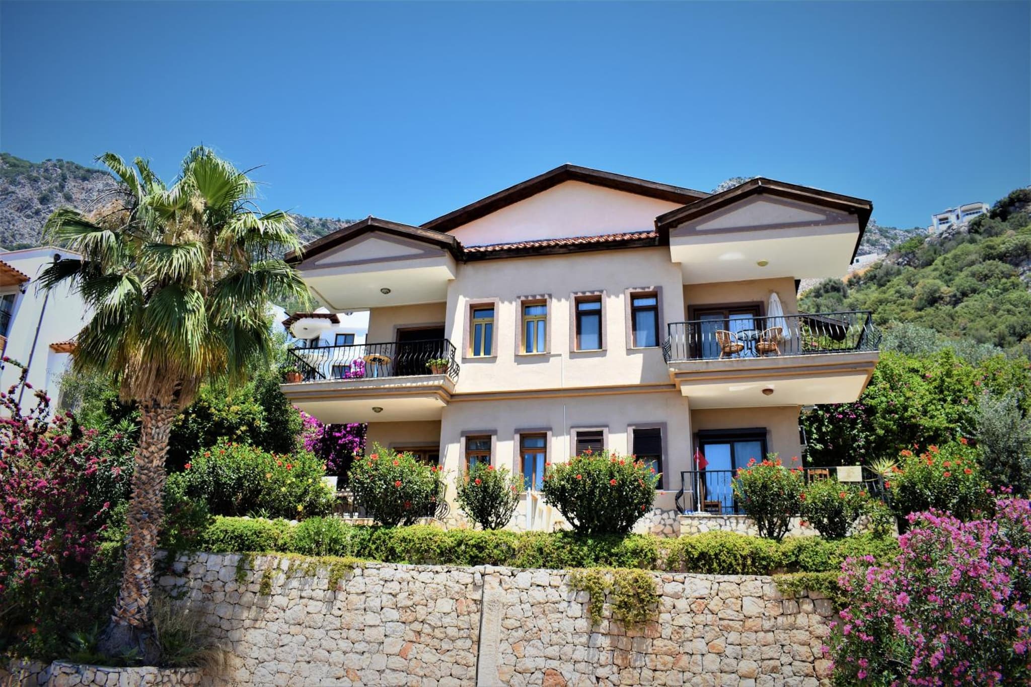 Manzara Apartment - Image 1