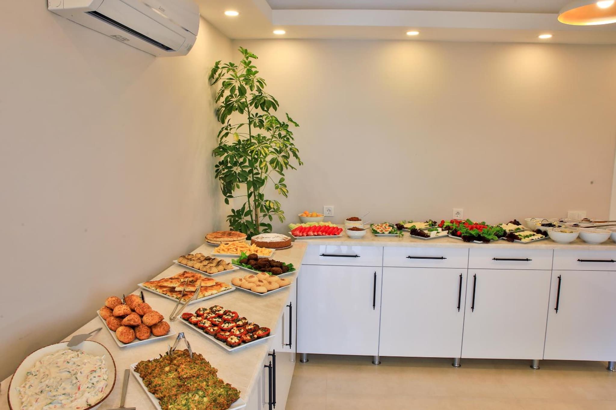 Lora Kaş Hotel - Image 3