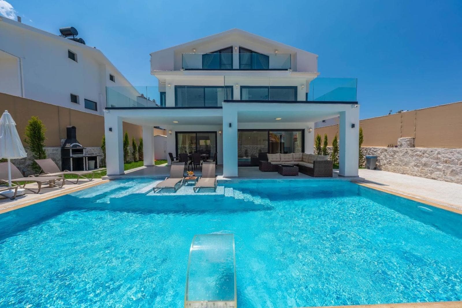 La Marbella Villa - Image 1