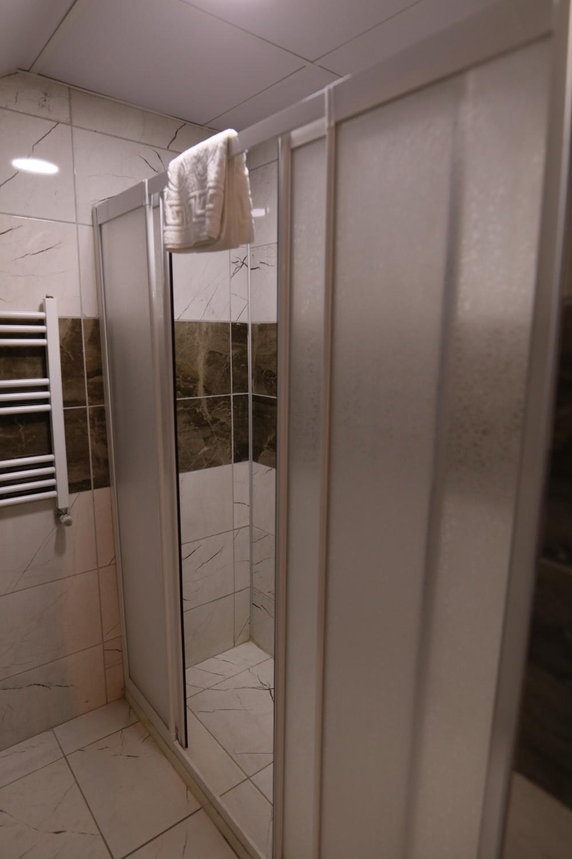 Epoch Stone House - Image 4