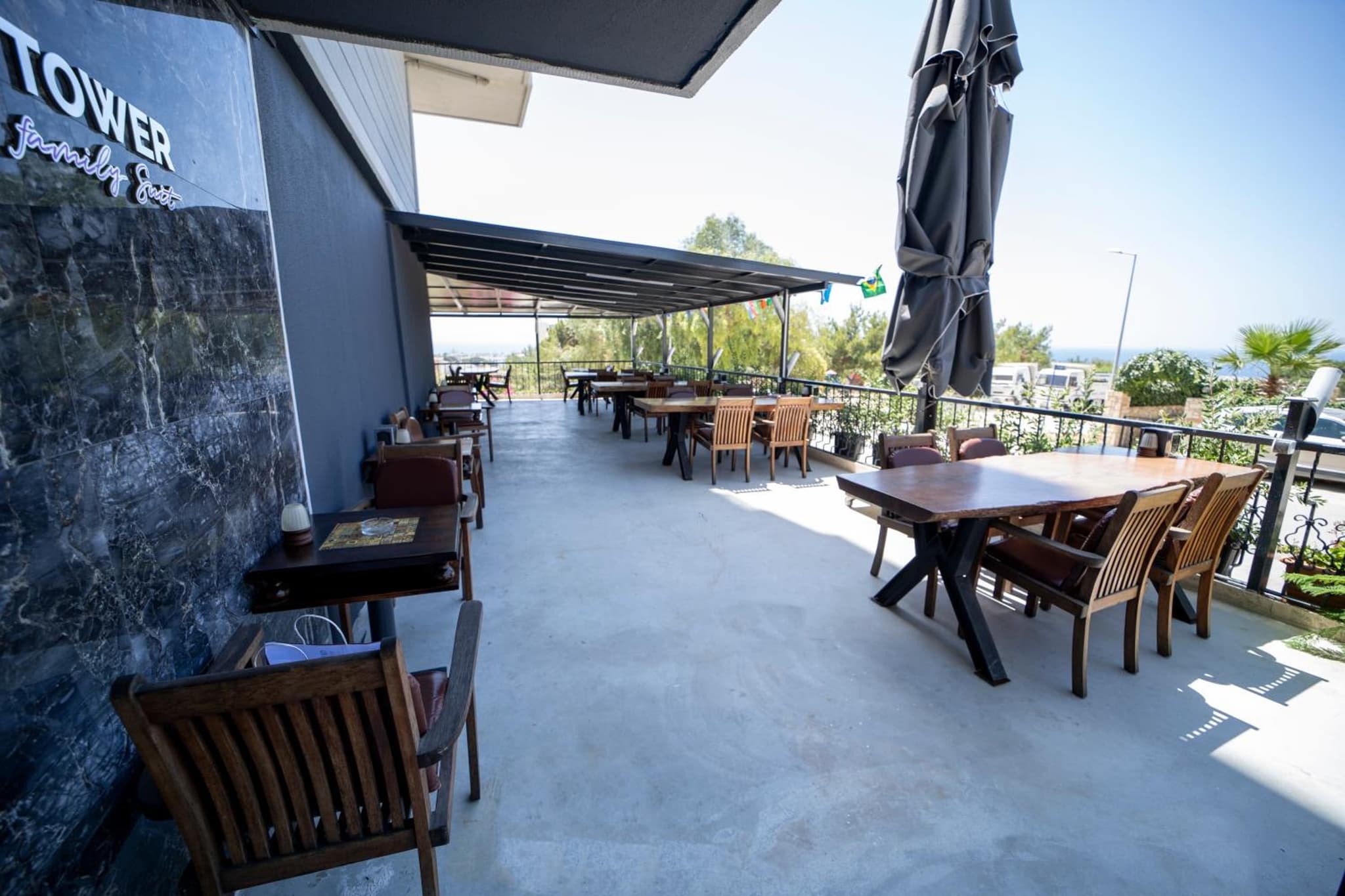 Silver Tower Residence - Image 2